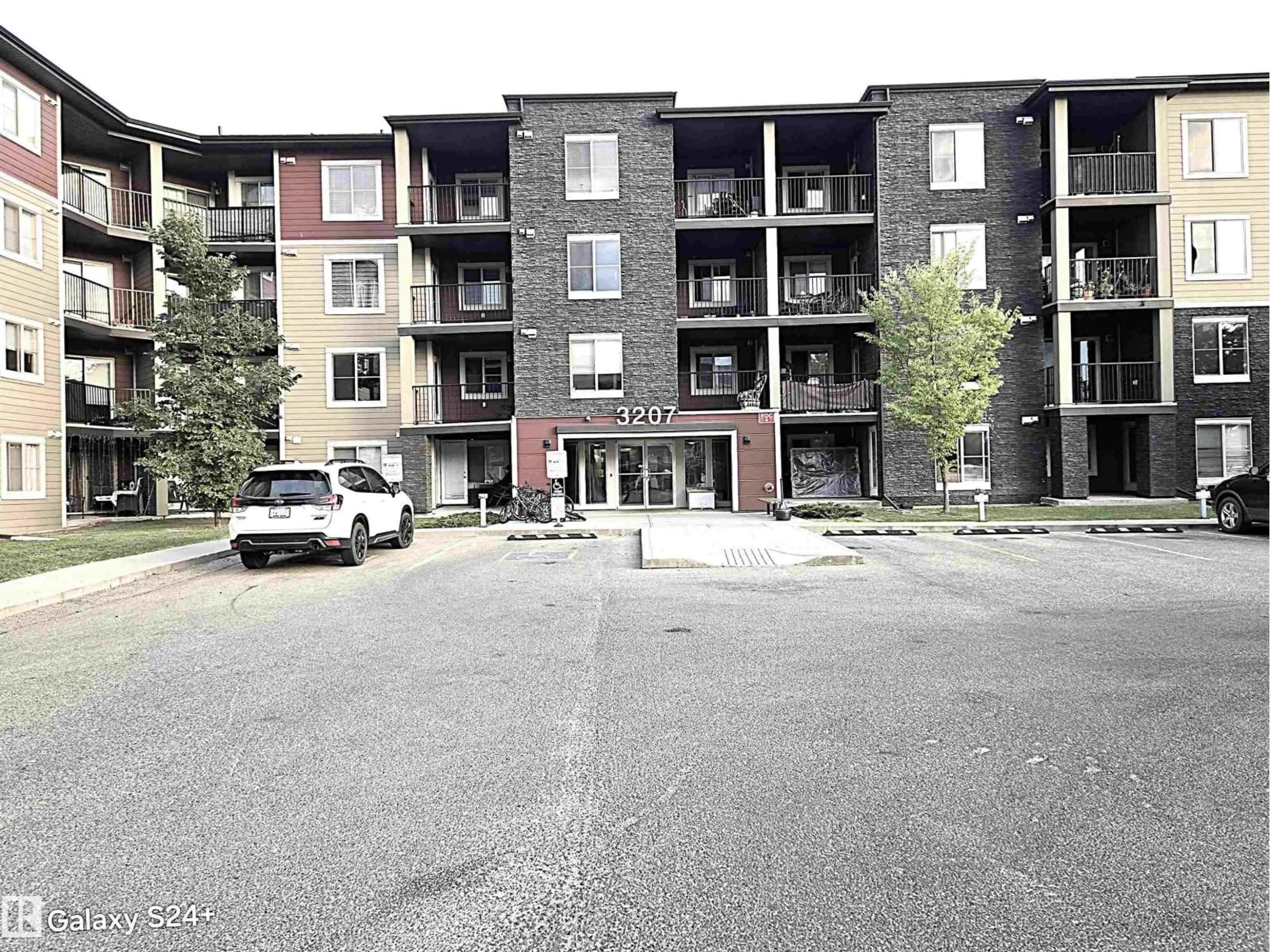 Unknown for #206 - 3207 JAMES MOWATT TR, Edmonton Alberta T6W3L6