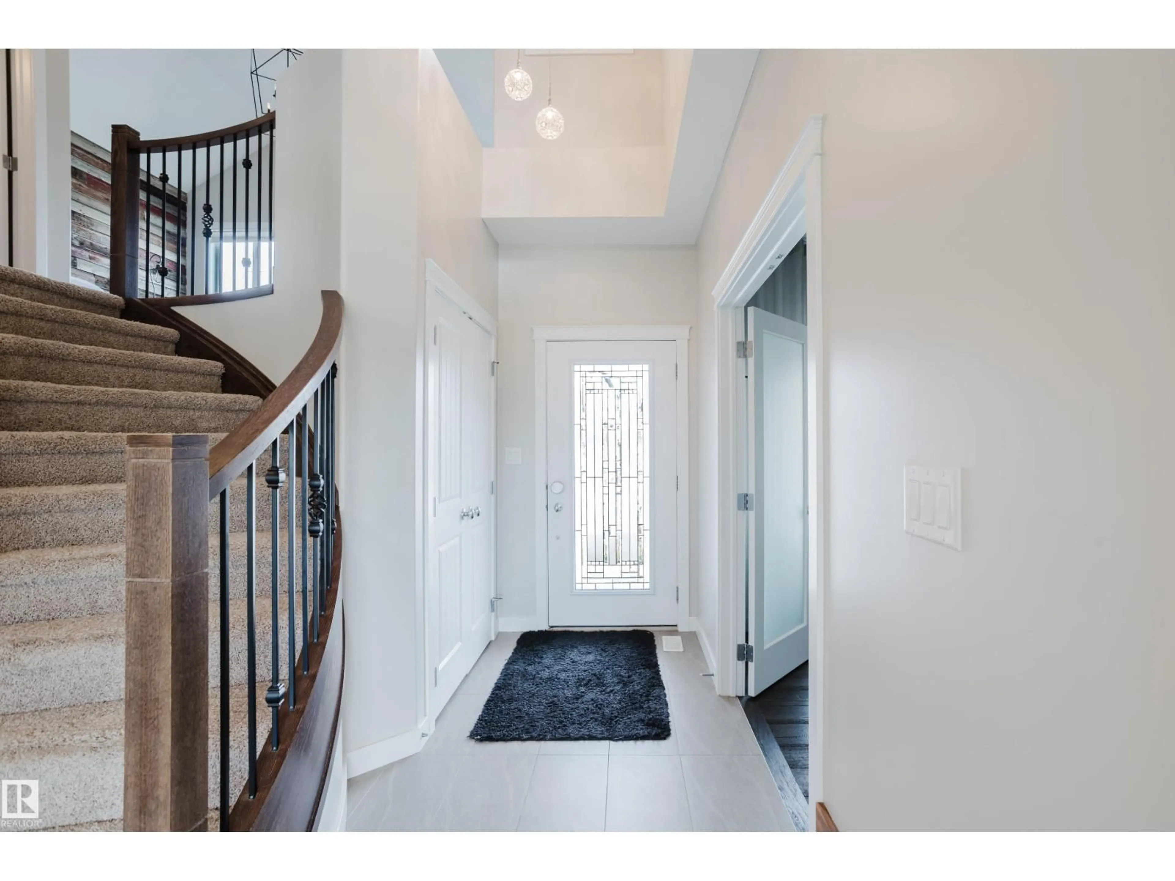Indoor entryway for SW - 15807 11 AV, Edmonton Alberta T6W2S4