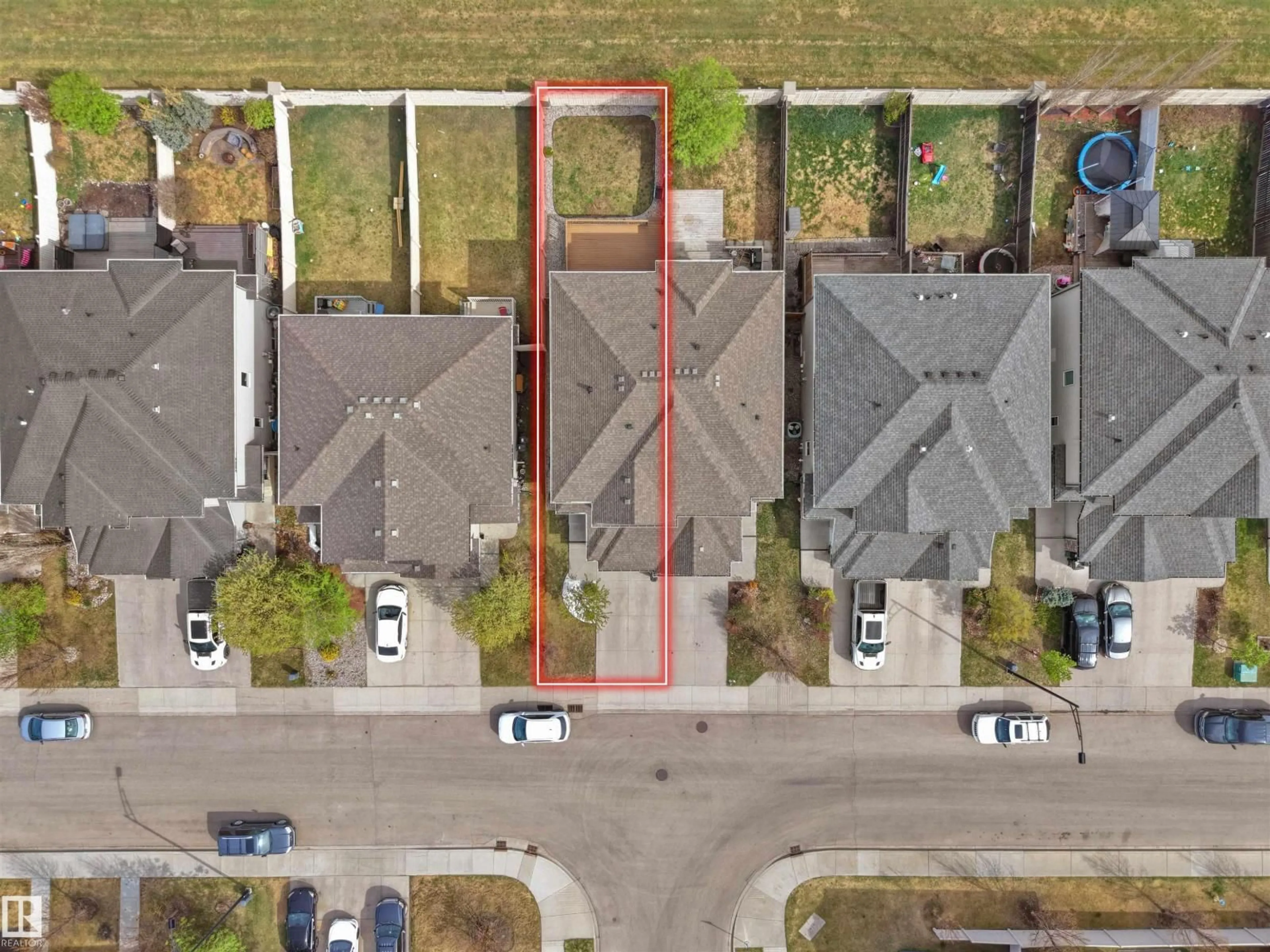 A pic from outside/outdoor area/front of a property/back of a property/a pic from drone, street for SW - 15926 10 AV, Edmonton Alberta T6W2H1