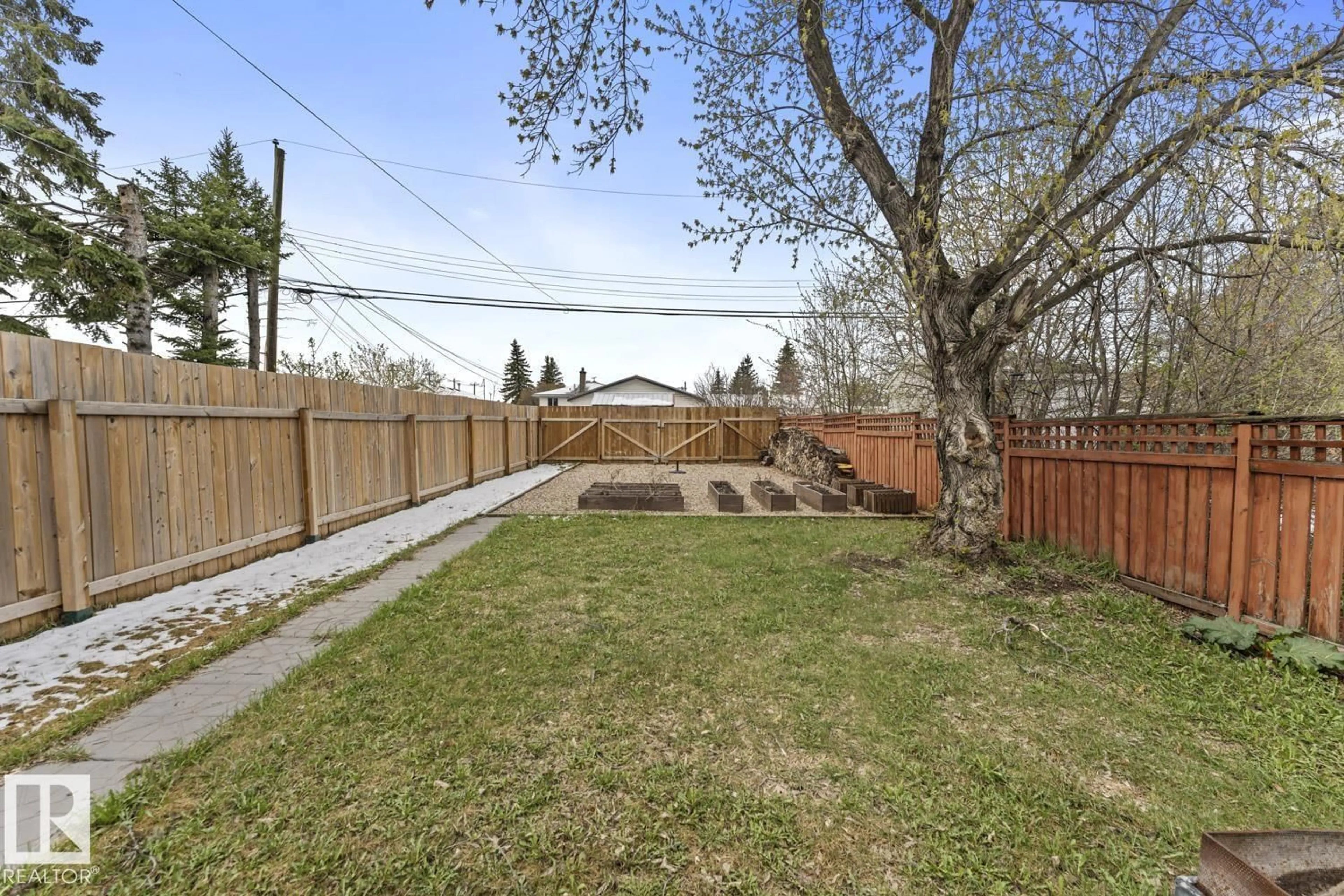 Patio, street for 4704B 48 ST, Cold Lake Alberta T9M1Y4