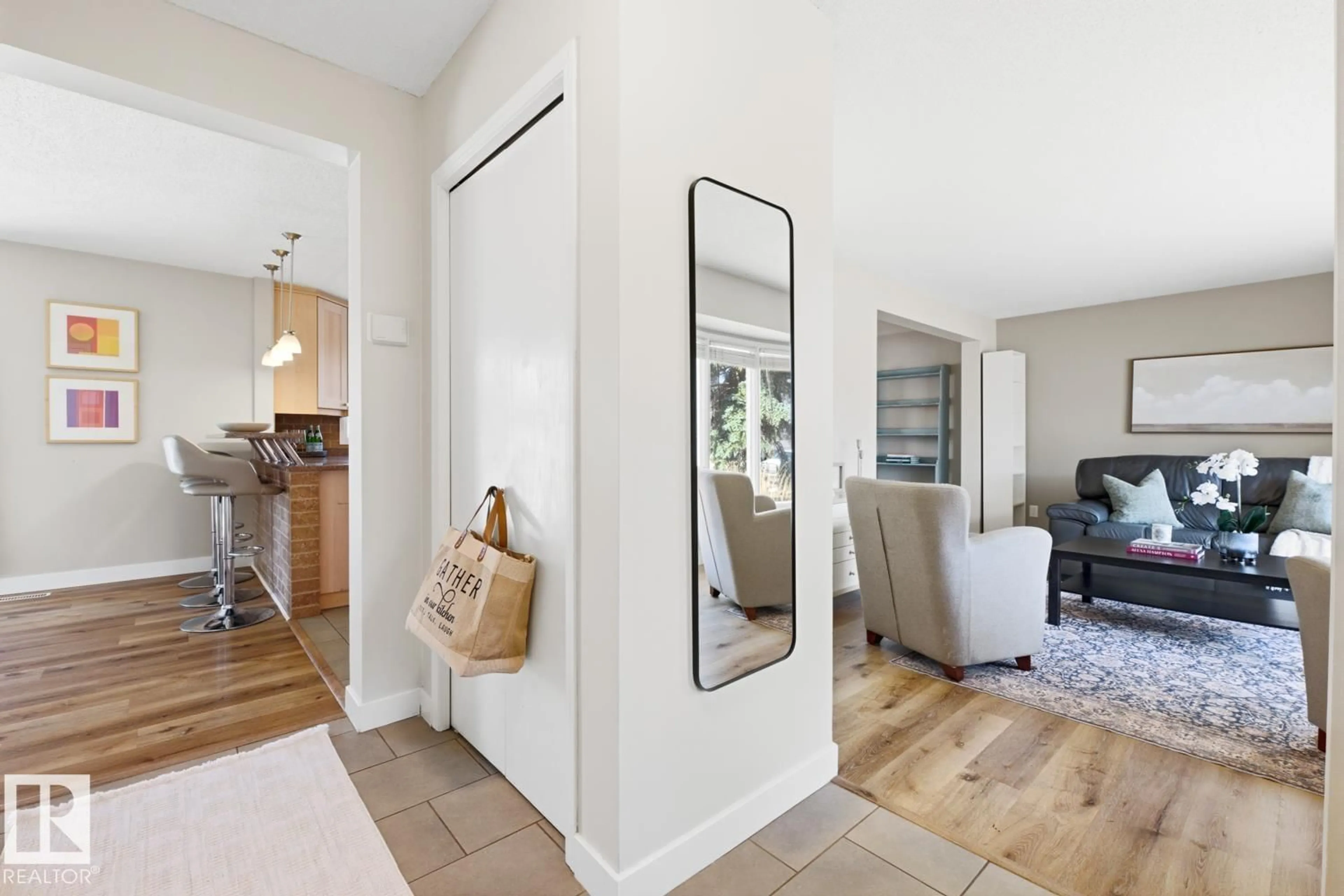 Indoor entryway for NW - 17604 85 AV, Edmonton Alberta T5T0L2