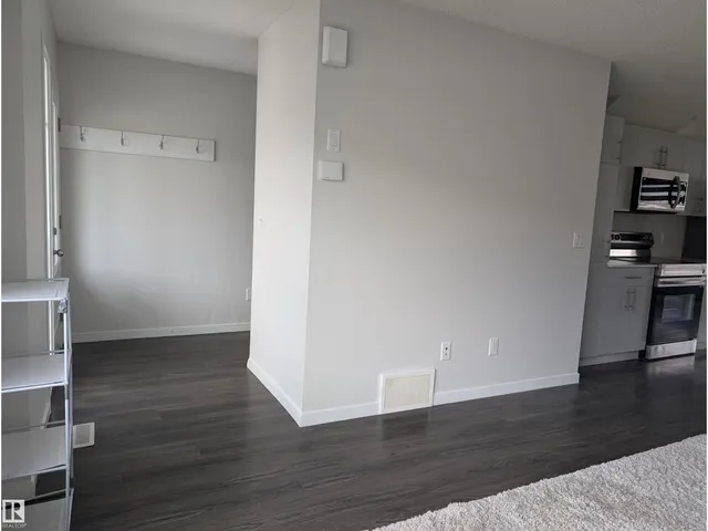 NW - 17619 49 ST, Edmonton 3