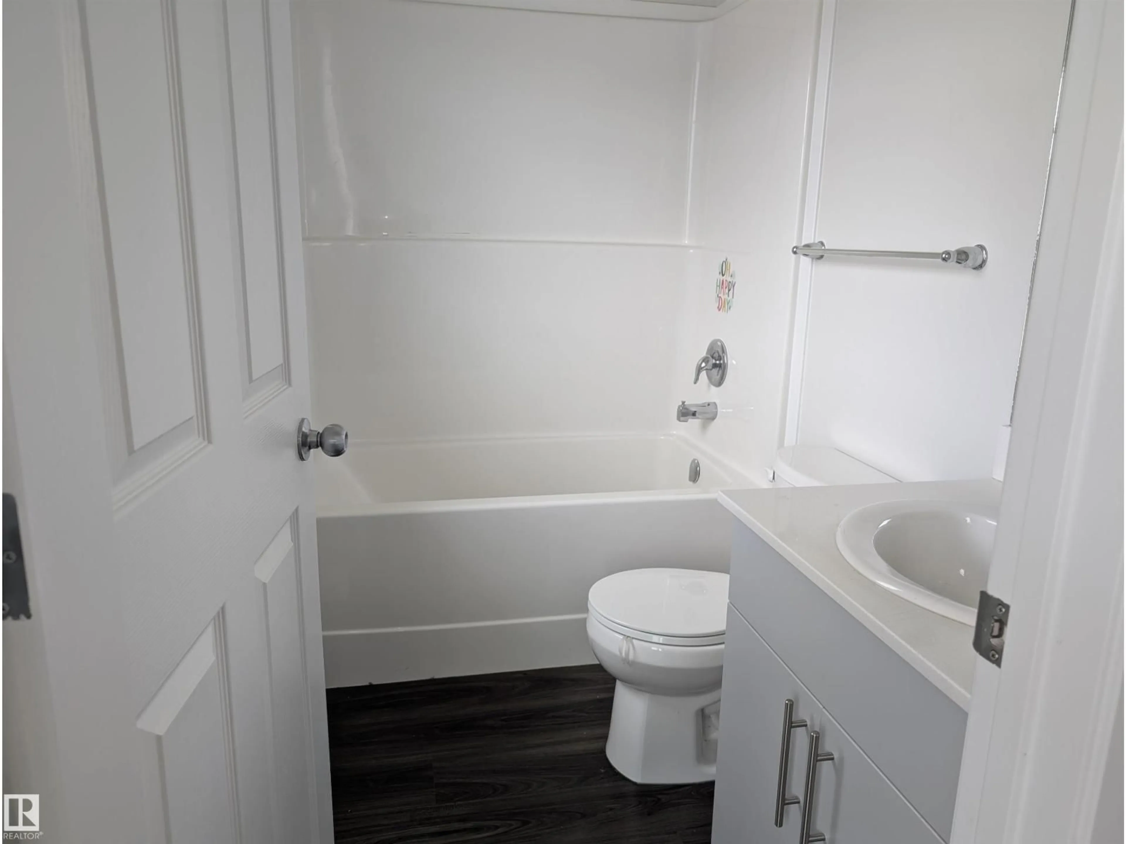 Standard bathroom, floor is not visible for NW - 17619 49 ST, Edmonton Alberta T5Y3Y1