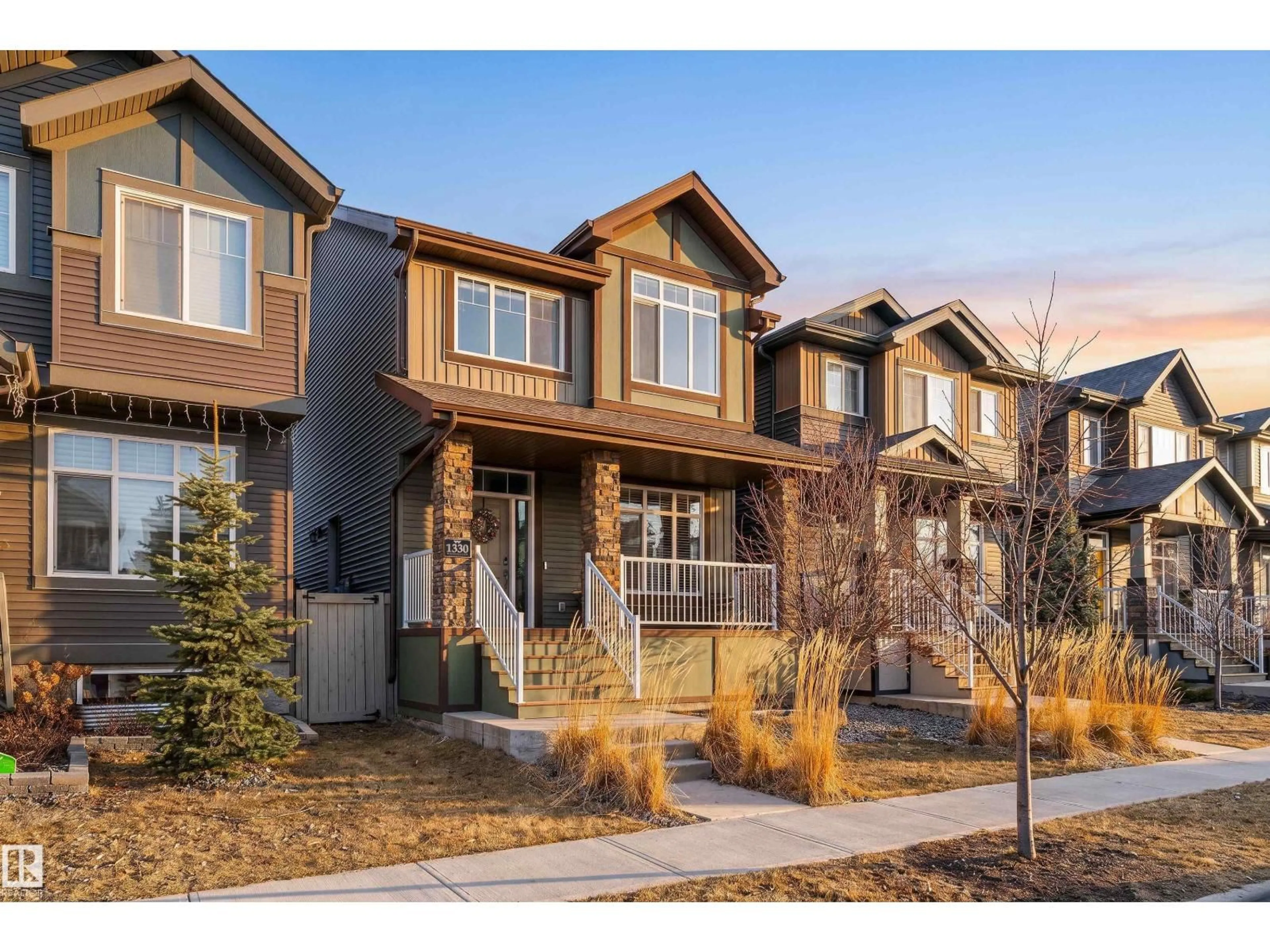 Unknown for 1330 ENRIGHT LANDING LD, Edmonton Alberta T6M0Z4