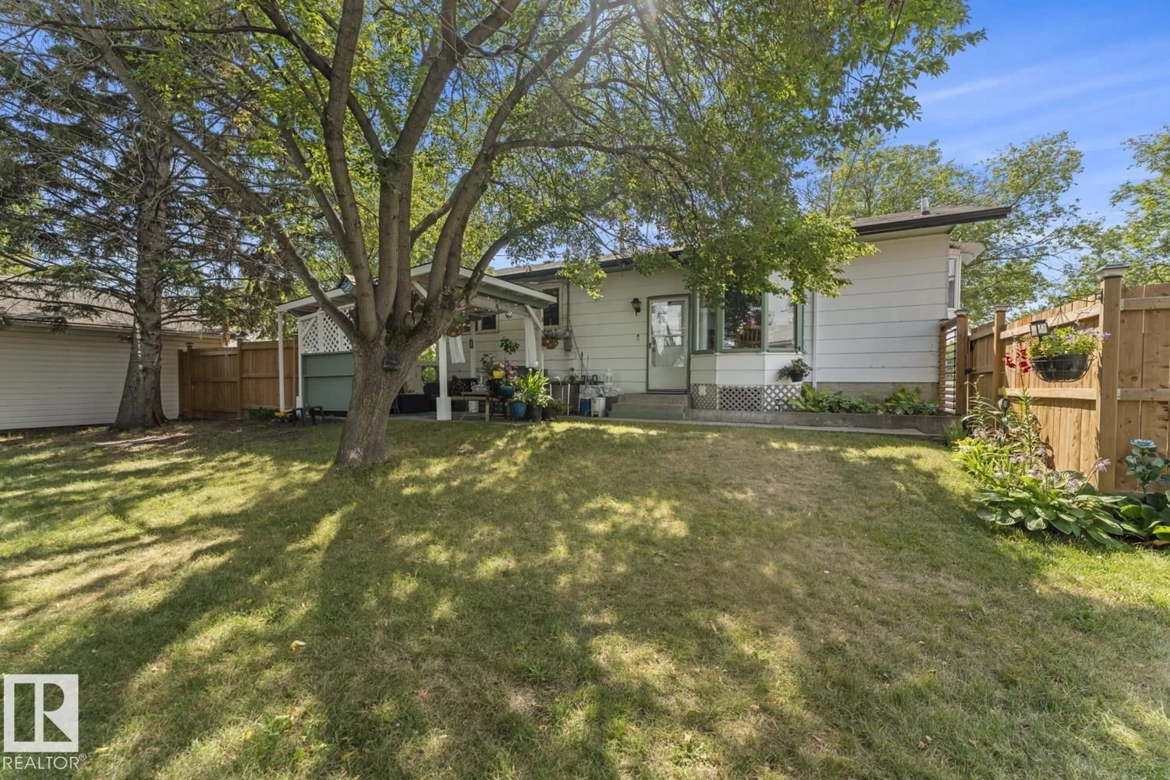 A pic from outside/outdoor area/front of a property/back of a property/a pic from drone, street for 4518 51 AV, Cold Lake Alberta T9M1Z1