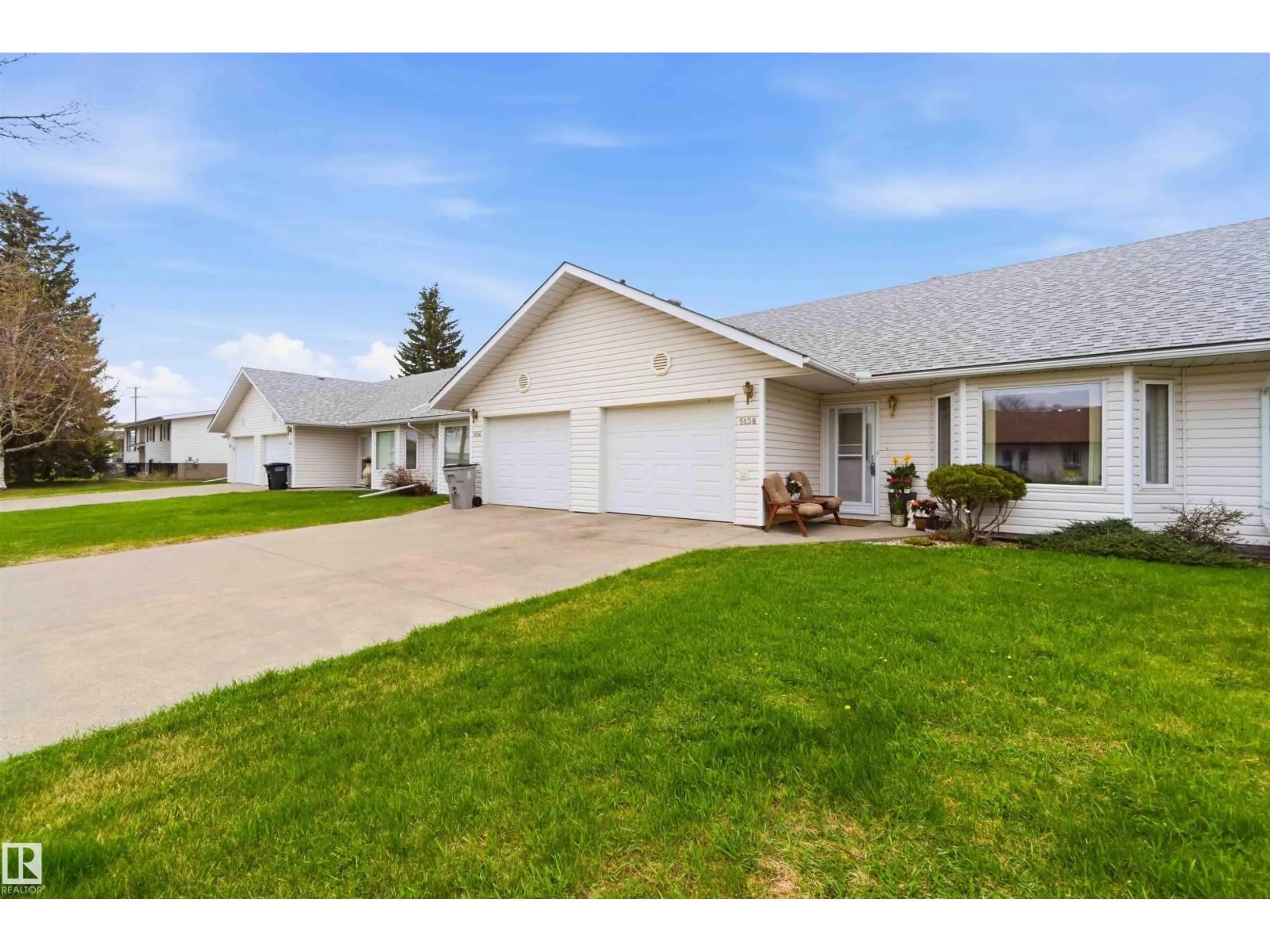 Unknown for 5138 47 ST, Redwater Alberta T0A2W0