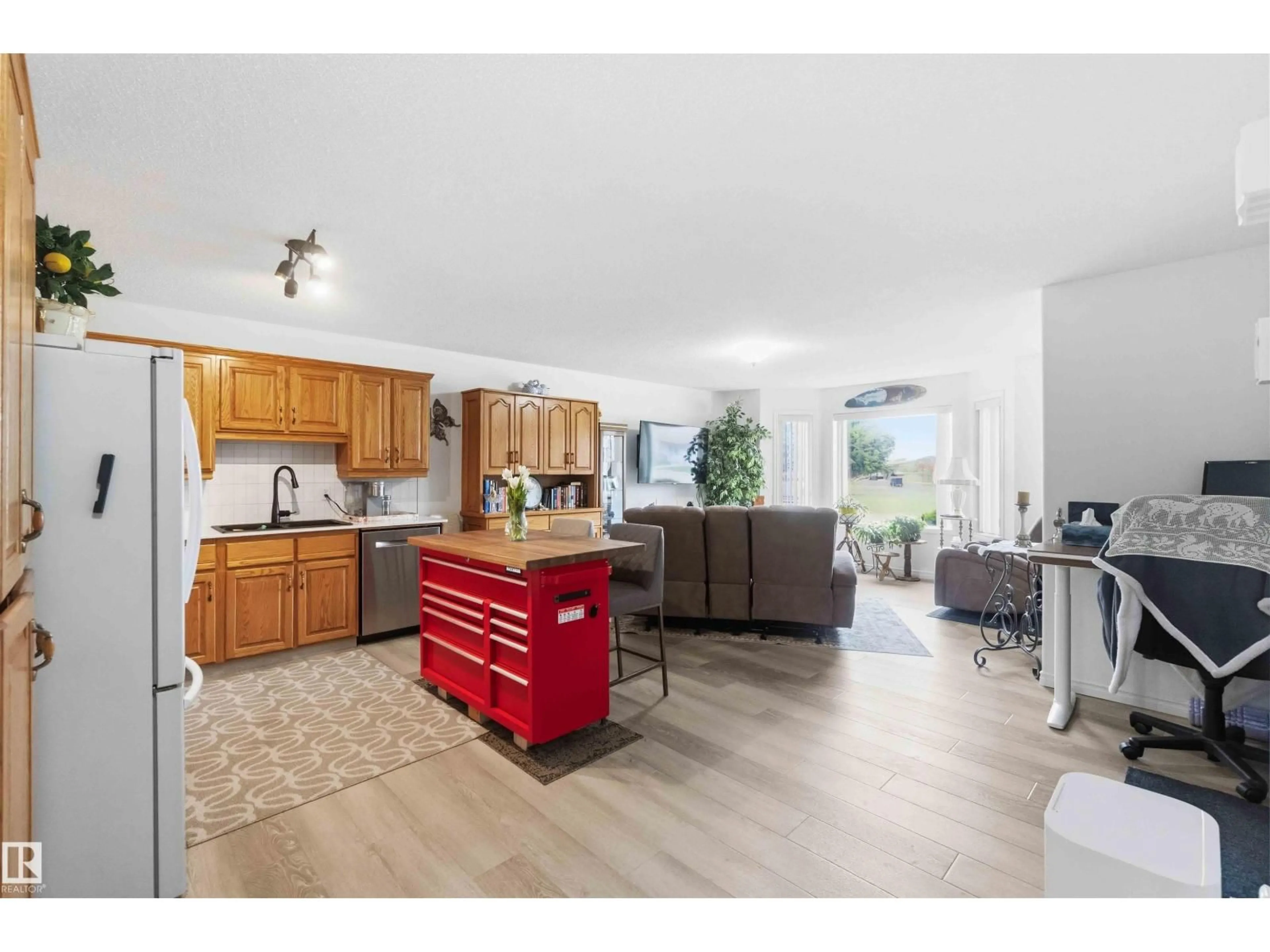 Open concept kitchen, unknown for 5138 47 ST, Redwater Alberta T0A2W0