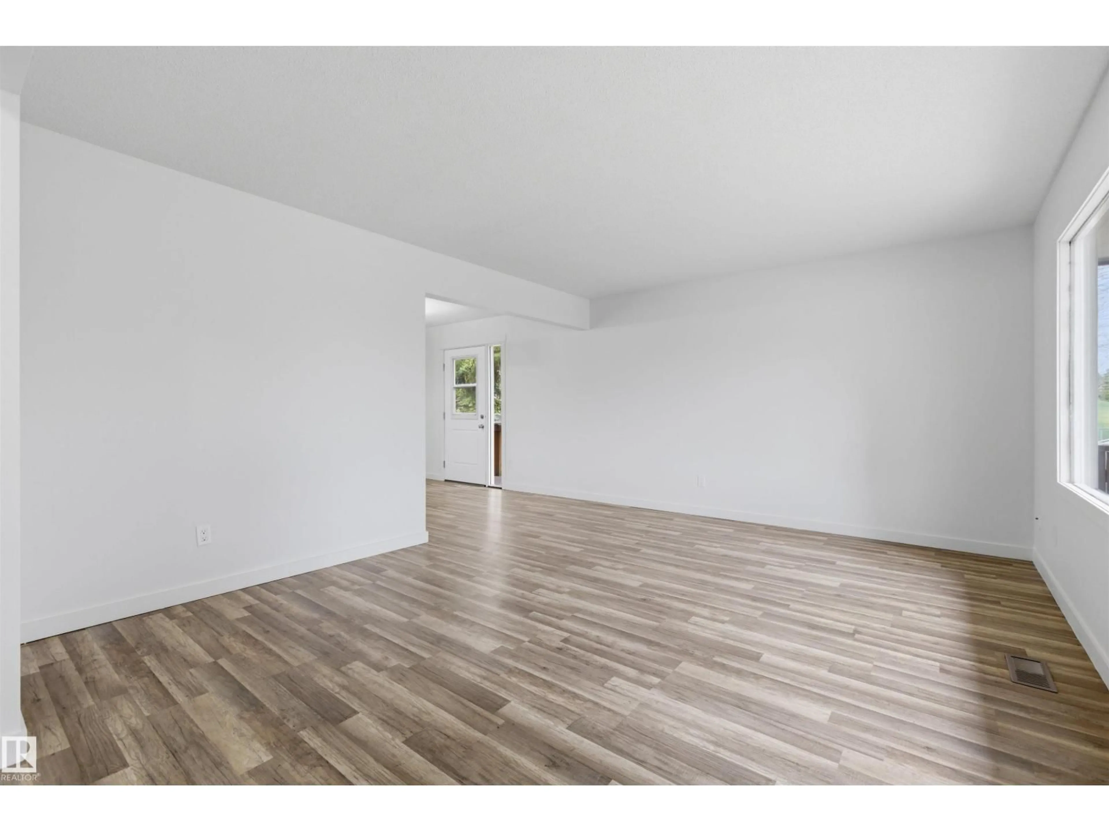 A pic of a room for NW - 7604 142 AV, Edmonton Alberta T5C2P4
