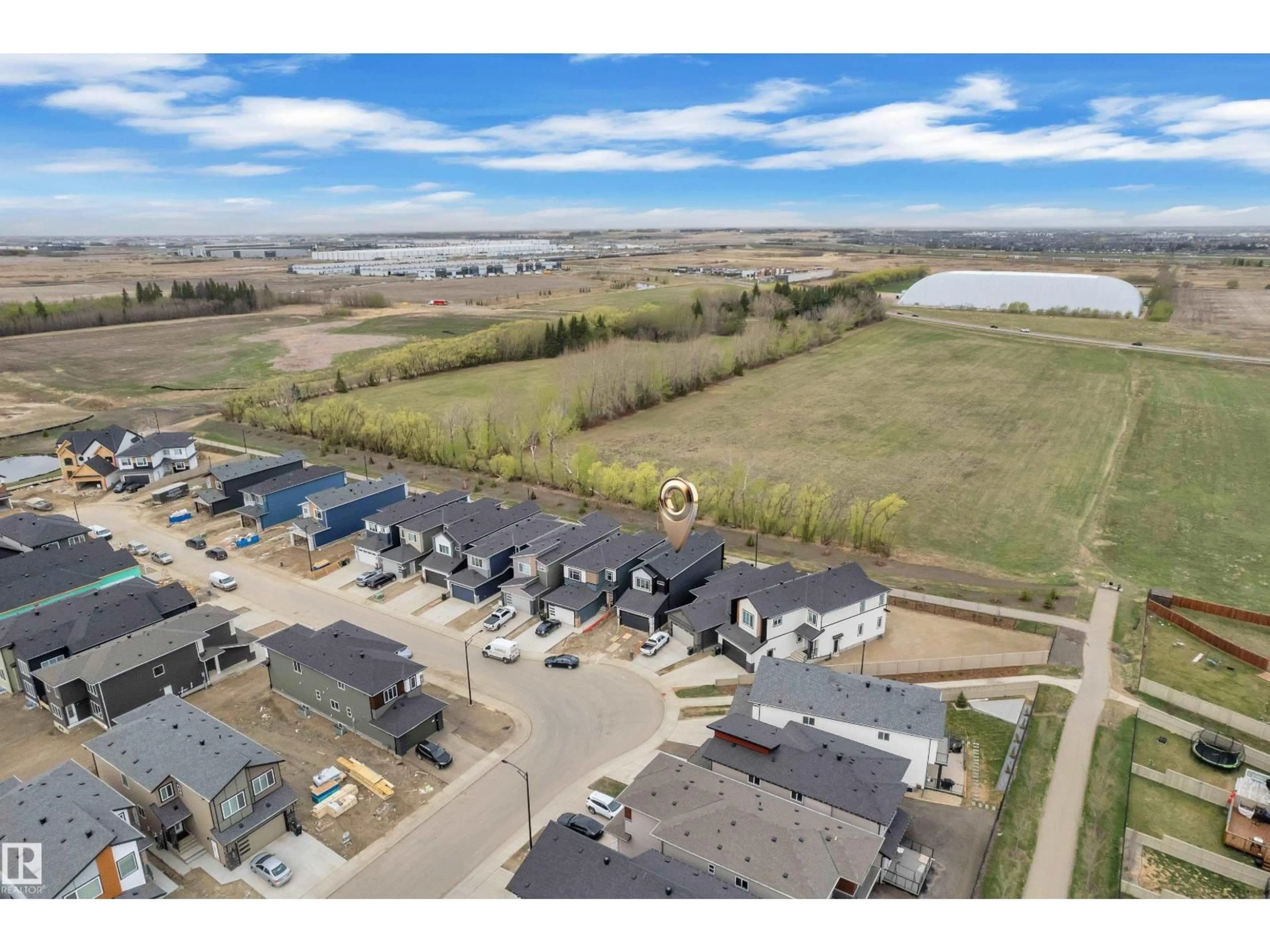 A pic from outside/outdoor area/front of a property/back of a property/a pic from drone, water/lake/river/ocean view for 8441 MAYDAY LINK SW, Edmonton Alberta T6X3E6