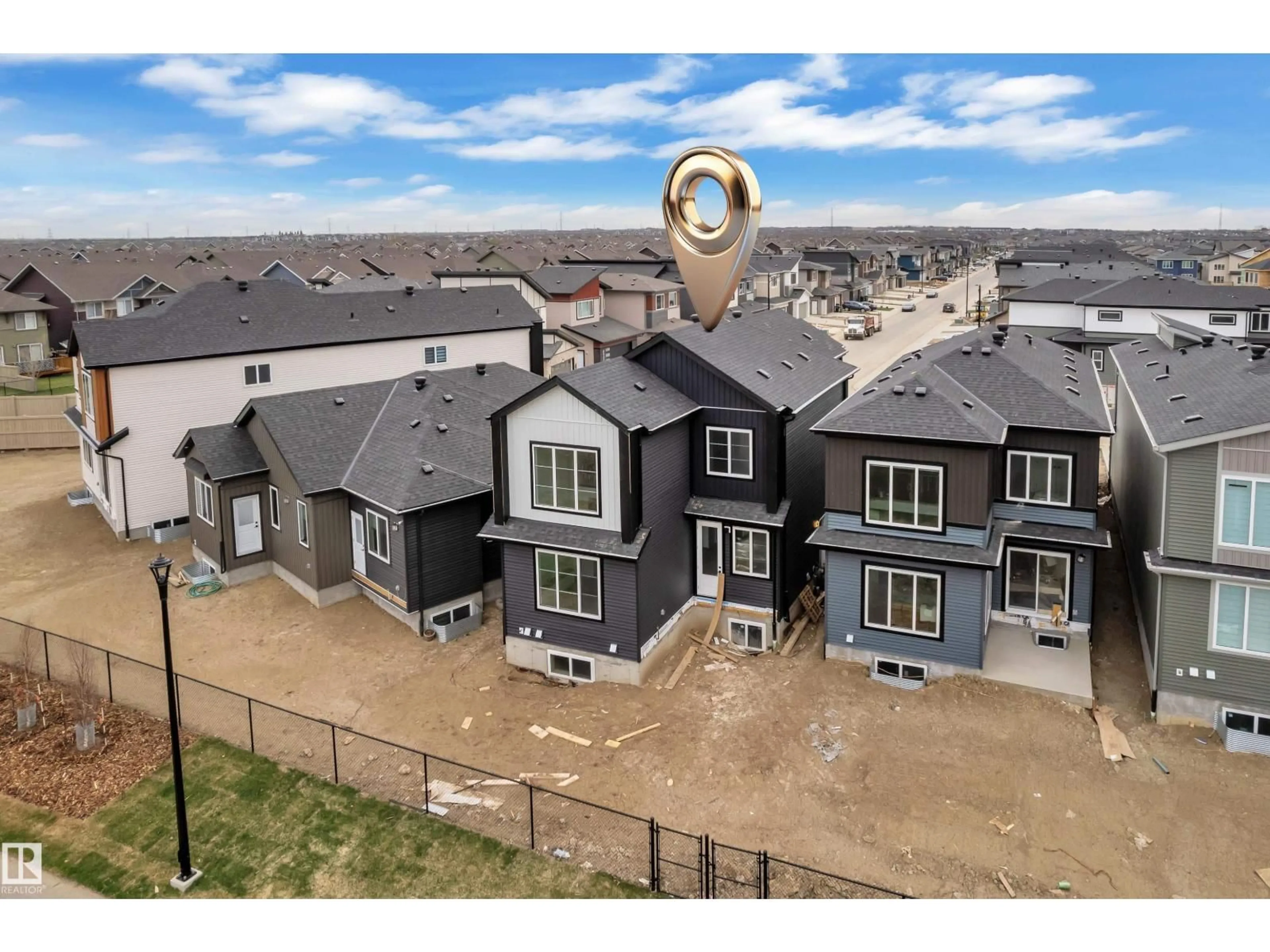 A pic from outside/outdoor area/front of a property/back of a property/a pic from drone, unknown for 8441 MAYDAY LINK SW, Edmonton Alberta T6X3E6