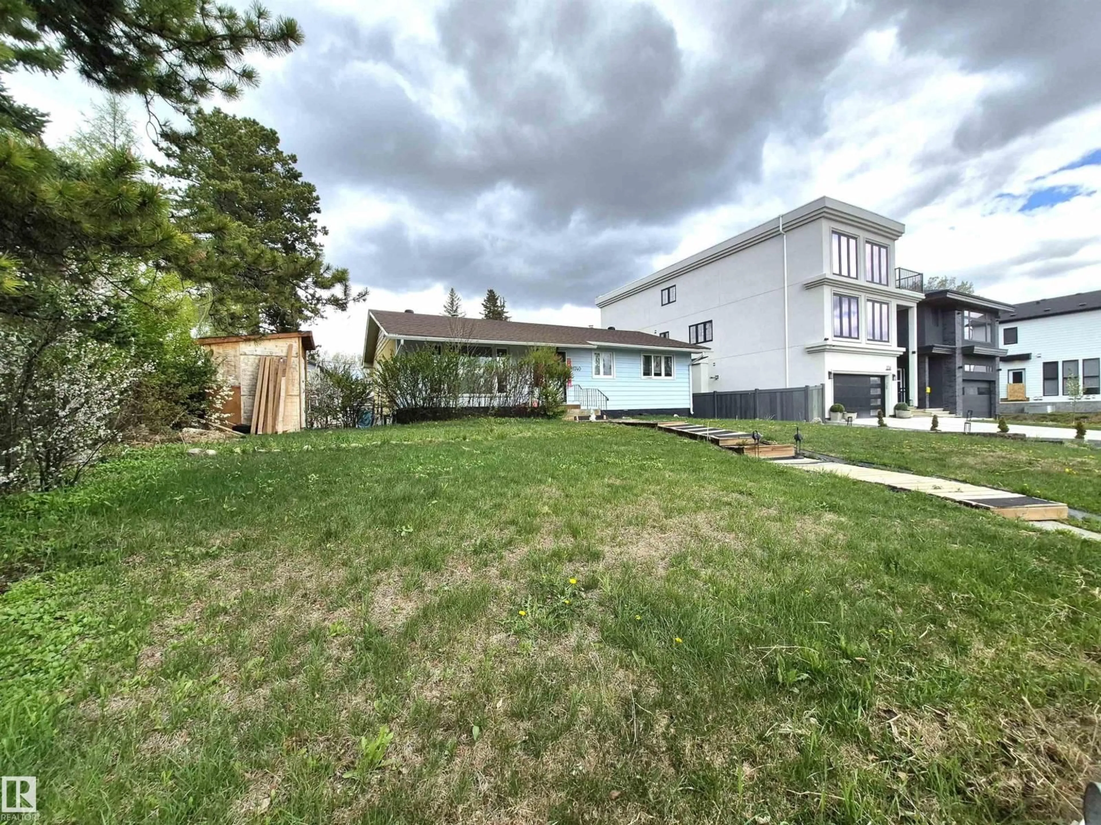 A pic from outside/outdoor area/front of a property/back of a property/a pic from drone, street for 11740 UNIVERSITY AV, Edmonton Alberta T6G1Z5