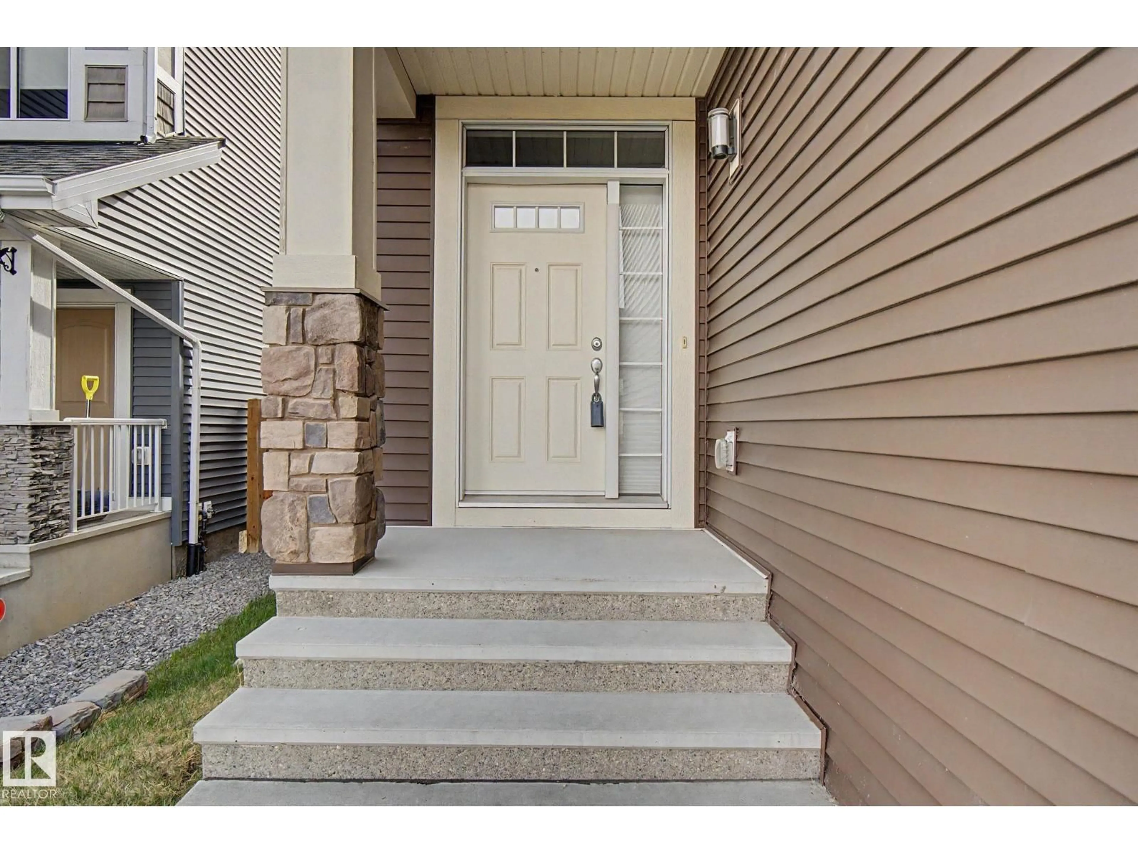 Indoor entryway for SW - 2233 56 ST, Edmonton Alberta T6X2C1