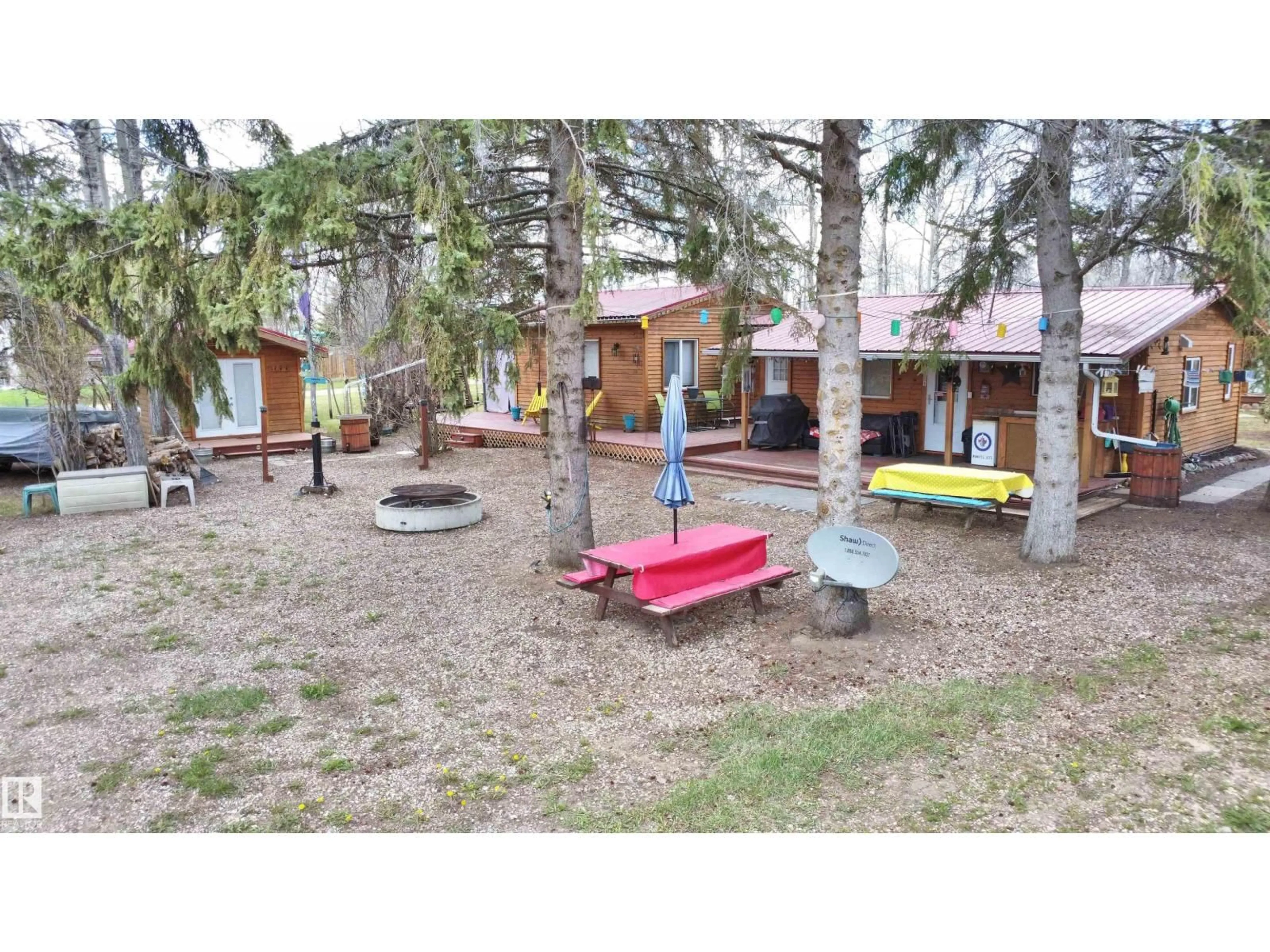 A pic from outside/outdoor area/front of a property/back of a property/a pic from drone, unknown for 23303 TWP ROAD 590, Rural Westlock County Alberta T6G0J2