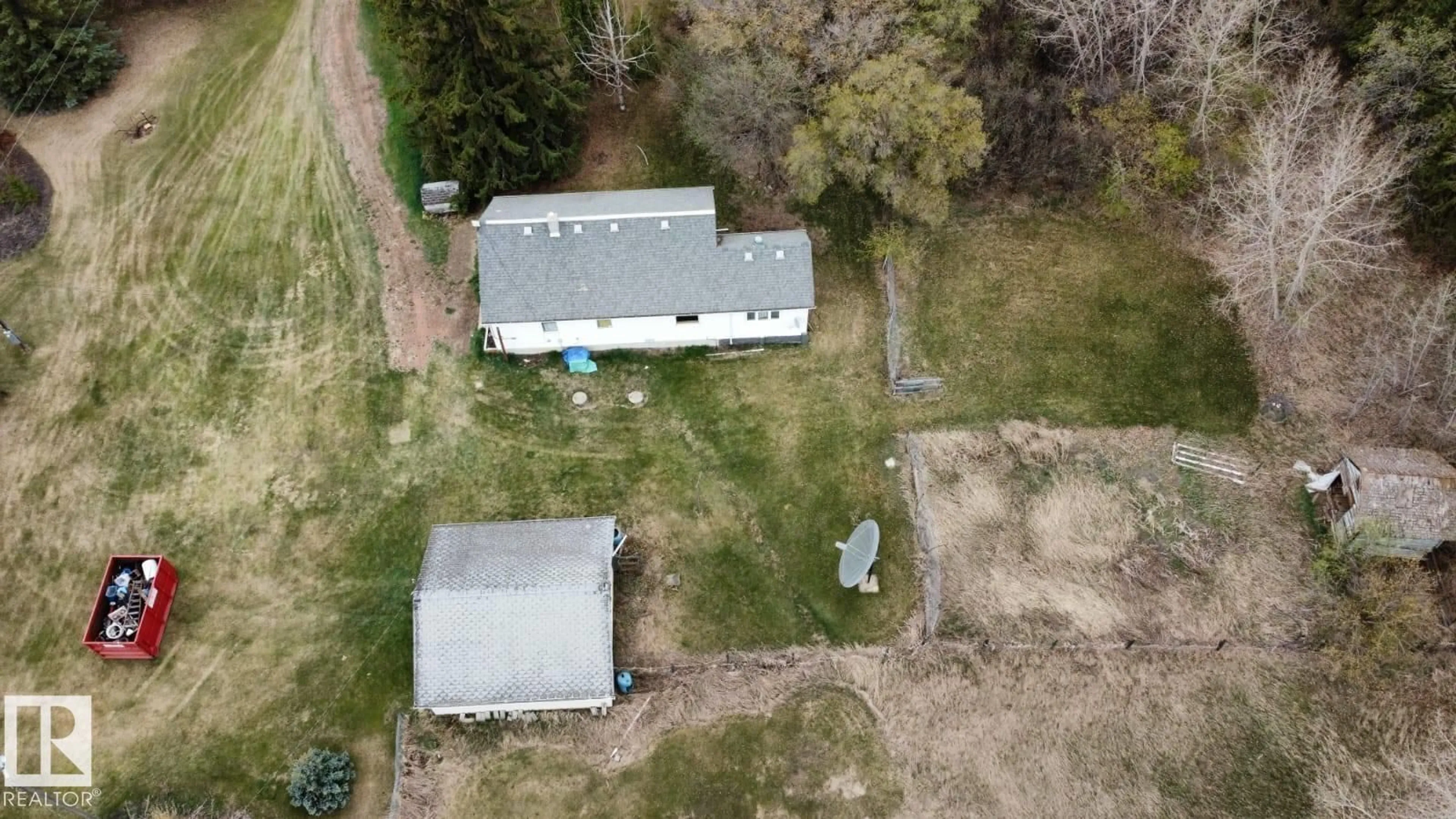 A pic from outside/outdoor area/front of a property/back of a property/a pic from drone, building for 55117 RR 233, Rural Sturgeon County Alberta T8T2B2