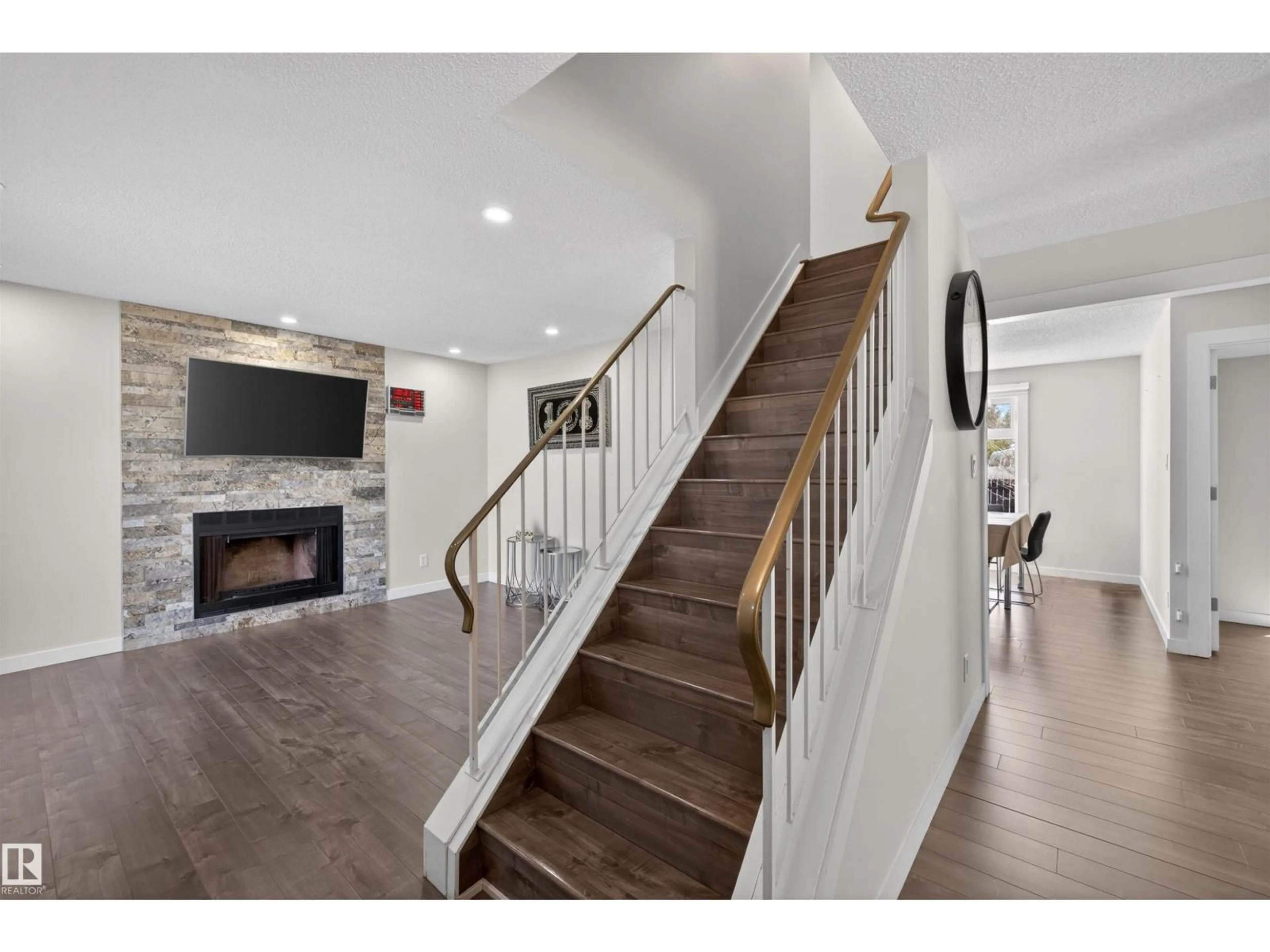 Unknown for NW - 15251 88A ST, Edmonton Alberta T5E6G7