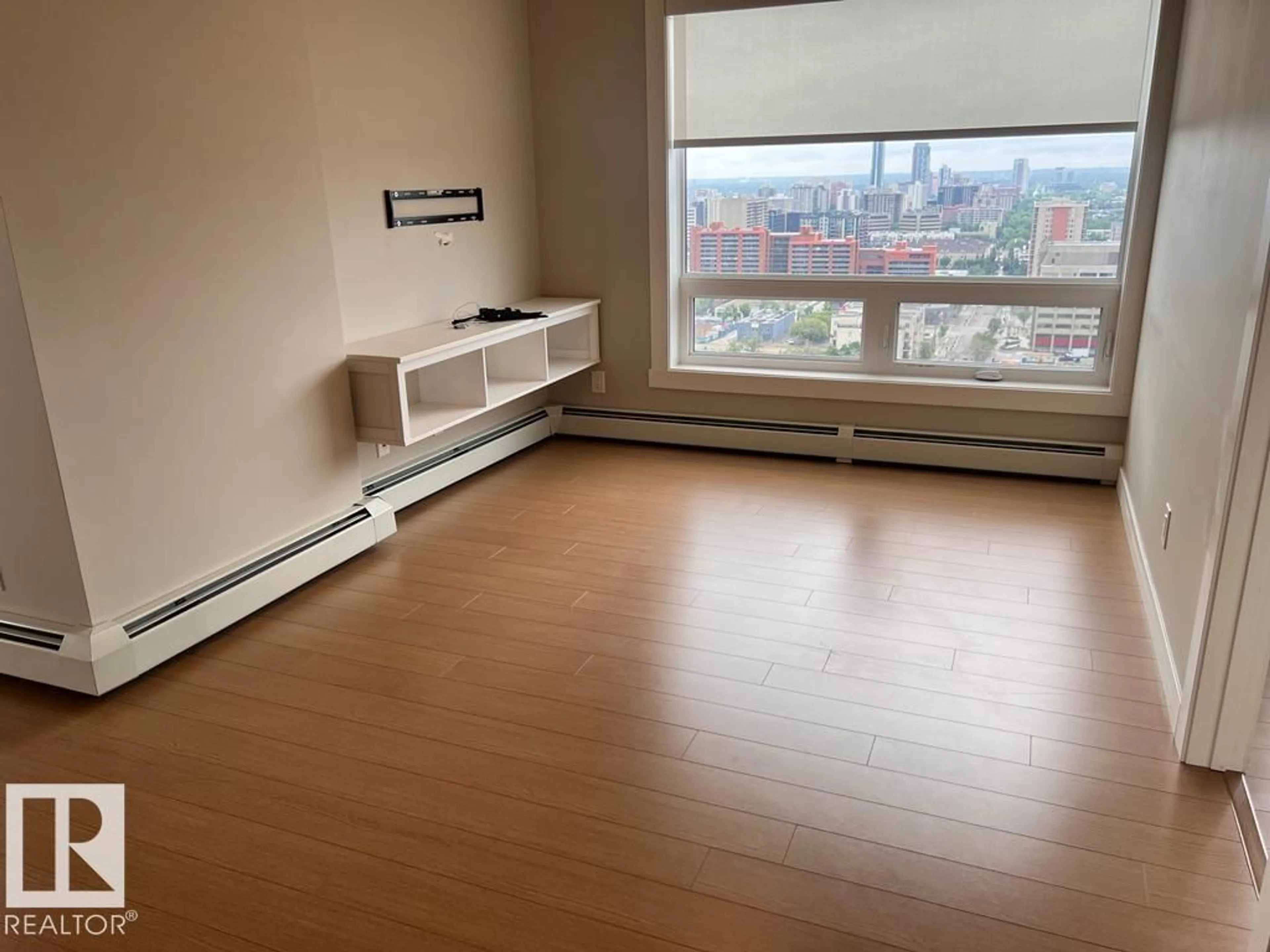 A pic of a room for 2004 - 10410 102 AV, Edmonton Alberta T5J0E9