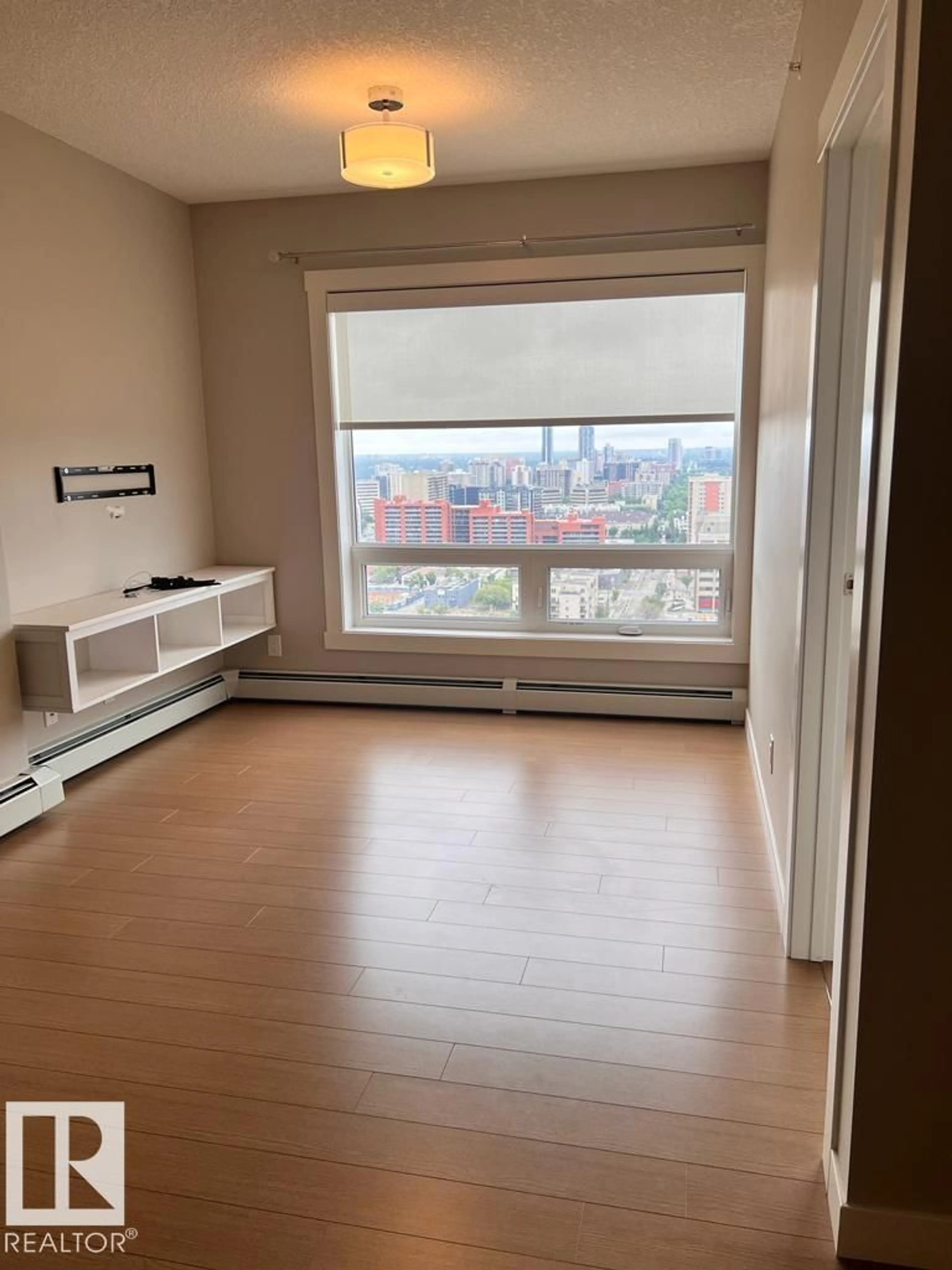 A pic of a room for 2004 - 10410 102 AV, Edmonton Alberta T5J0E9