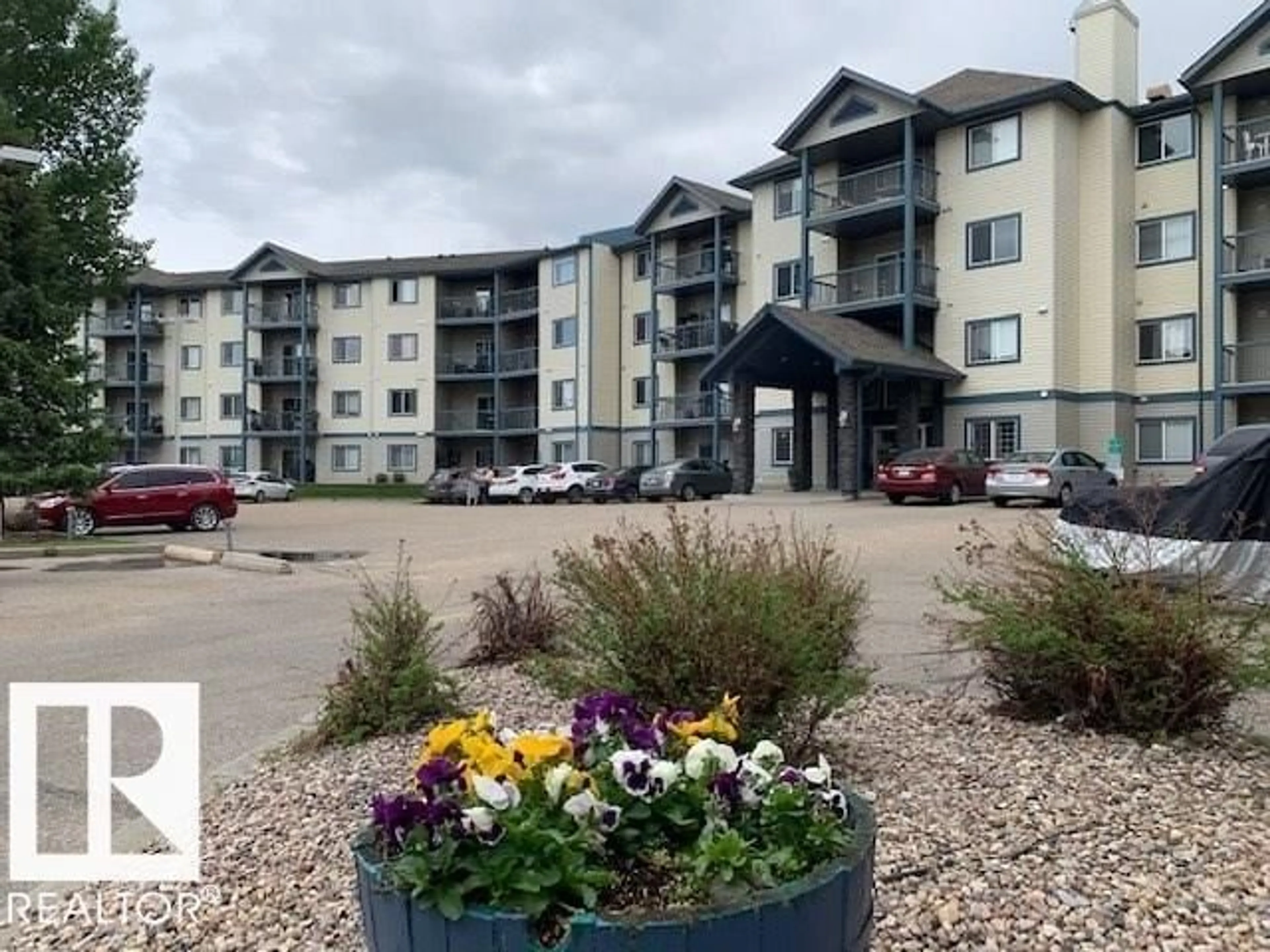A pic from outside/outdoor area/front of a property/back of a property/a pic from drone, unknown for #424 - 16303 95 ST, Edmonton Alberta T5Z3V1