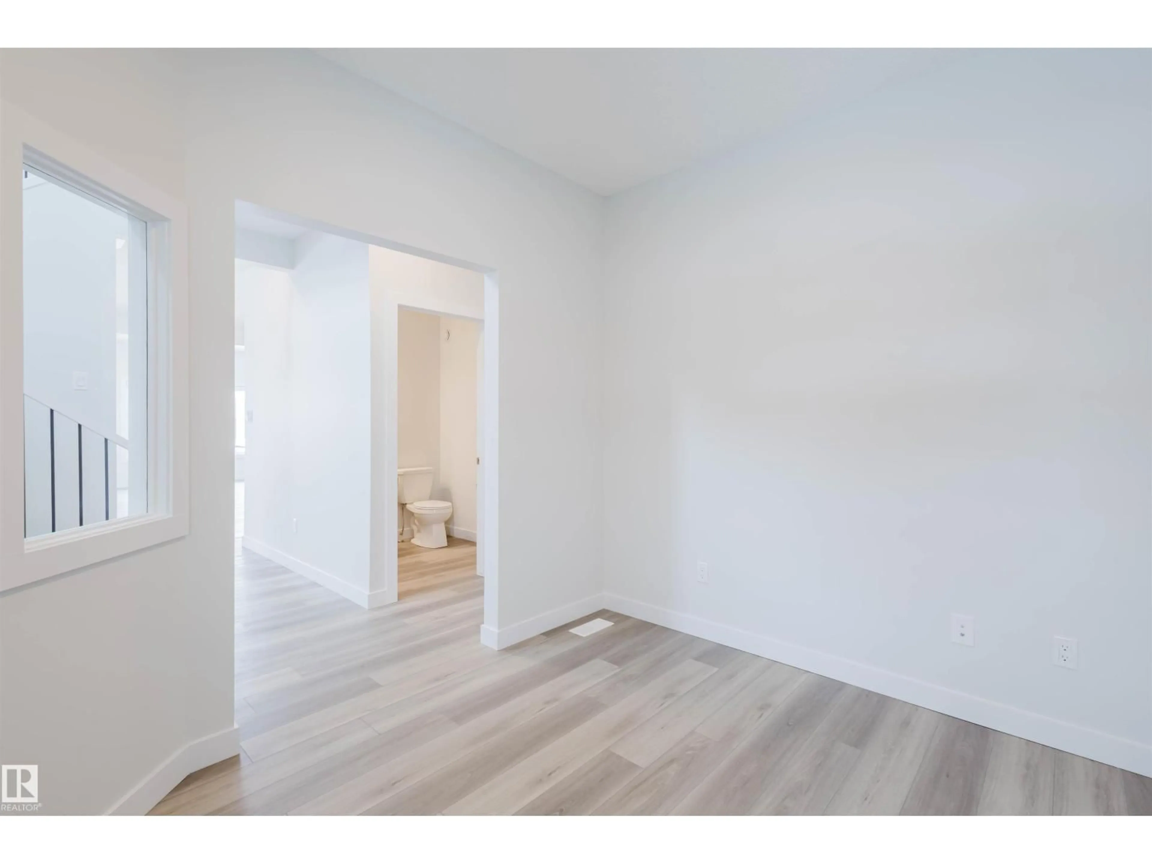 A pic of a room for NW - 2831 191 ST, Edmonton Alberta T6M3C3