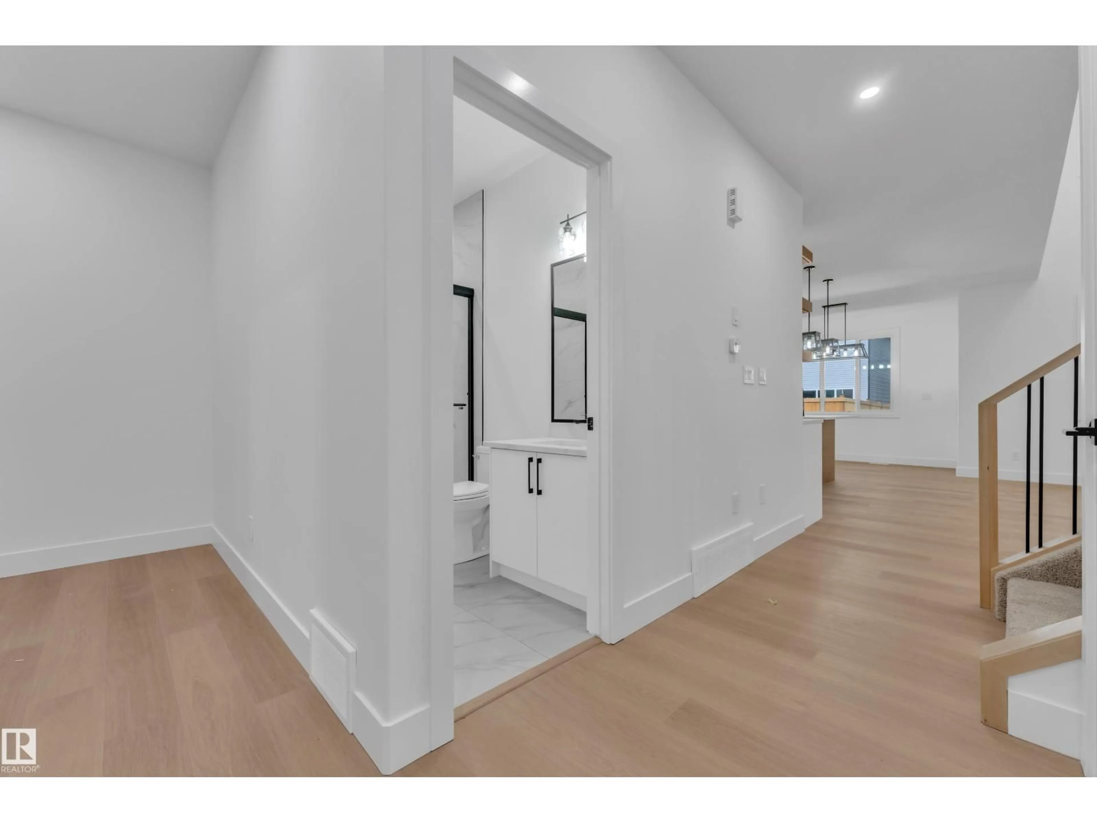 Indoor entryway for 6226 45 AV, Beaumont Alberta T4X2Z4