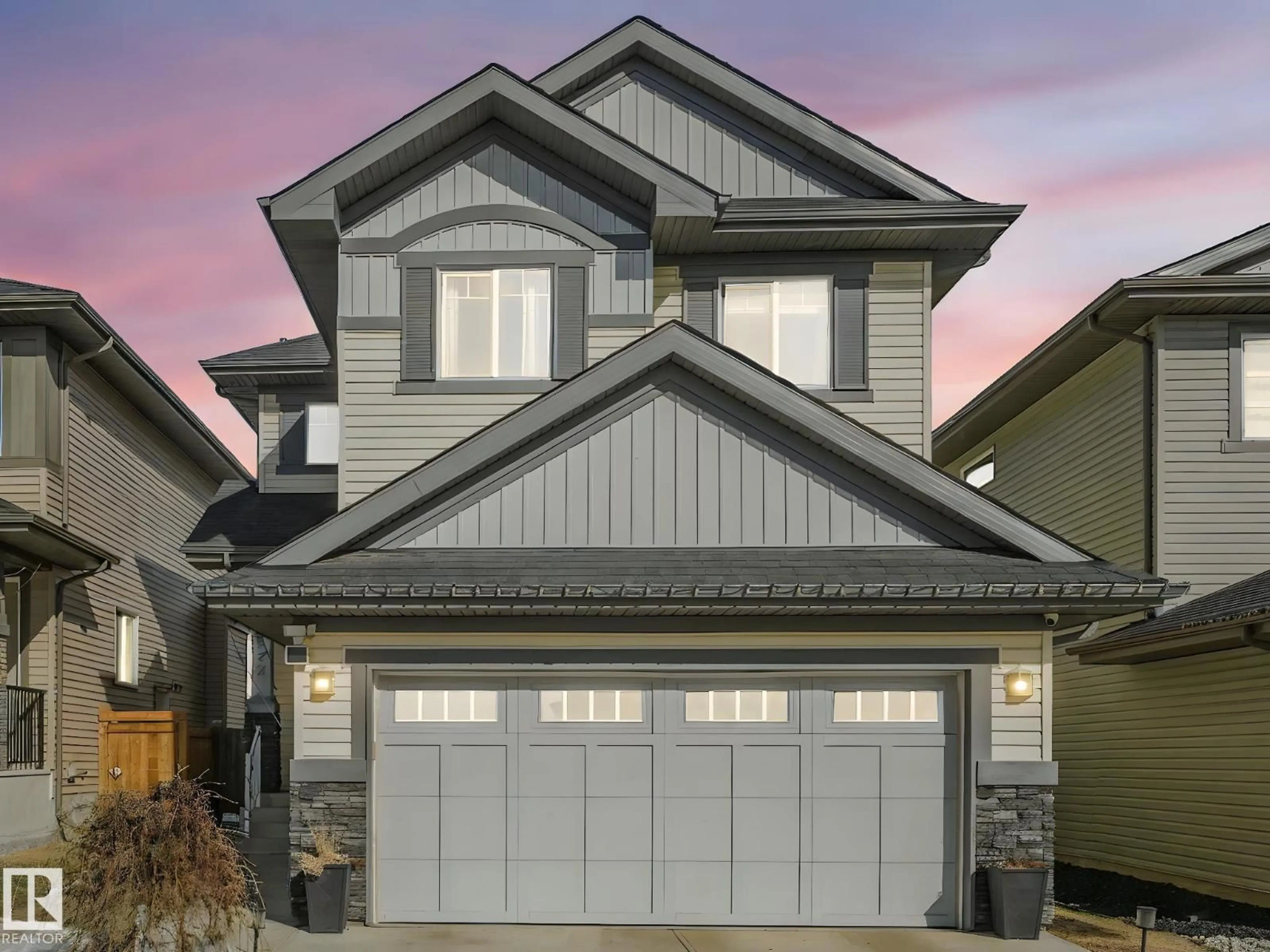 Home with vinyl exterior material, street for 22522 98A AV, Edmonton Alberta T5T7C1