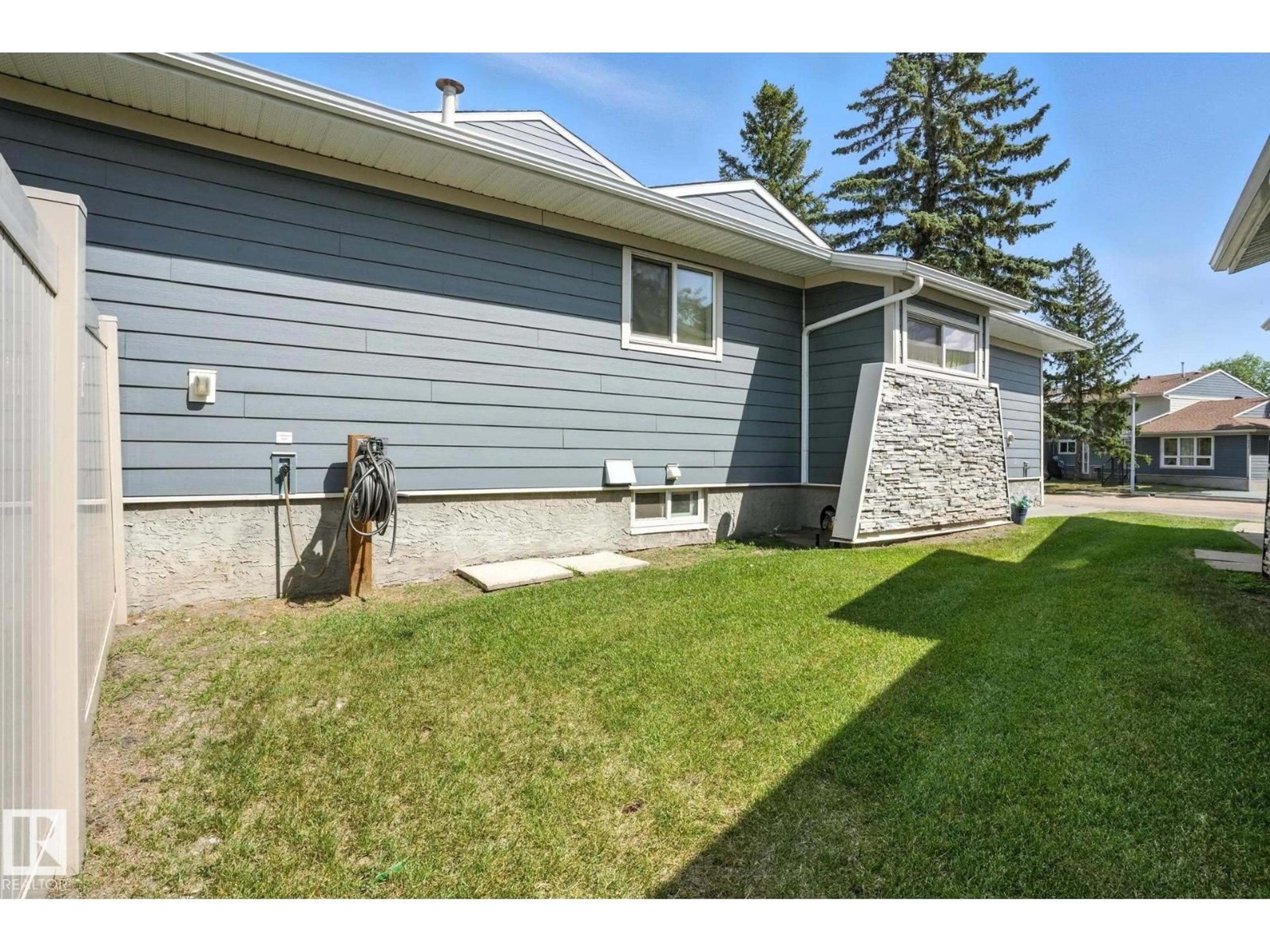 Patio, street for 9963 171 AVE, Edmonton Alberta T5X4X2