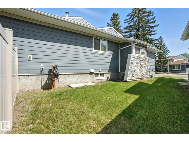 9963 171 AVE, Edmonton 5