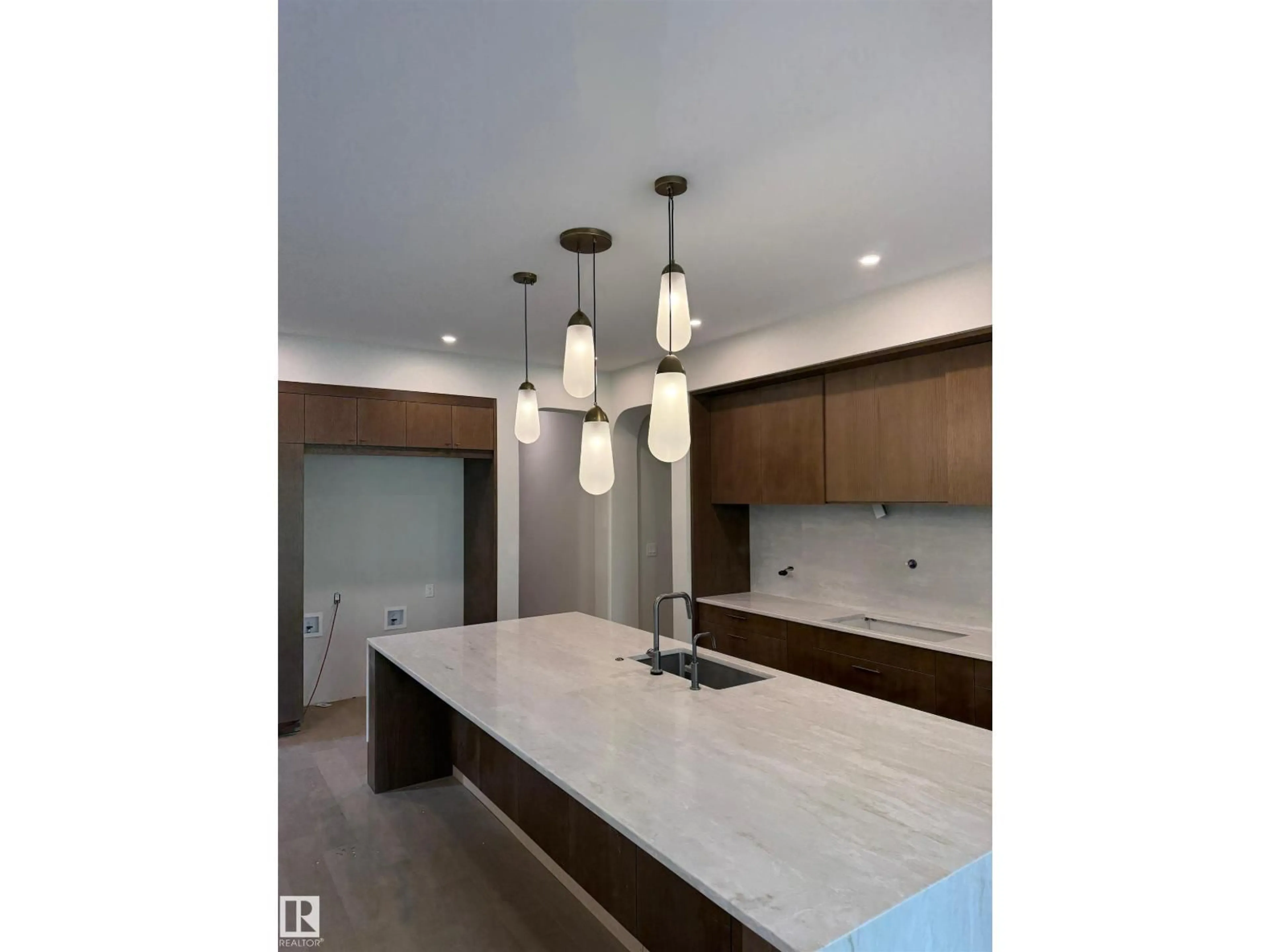 Unknown for 14702 PARK DR, Edmonton Alberta T5R5V4