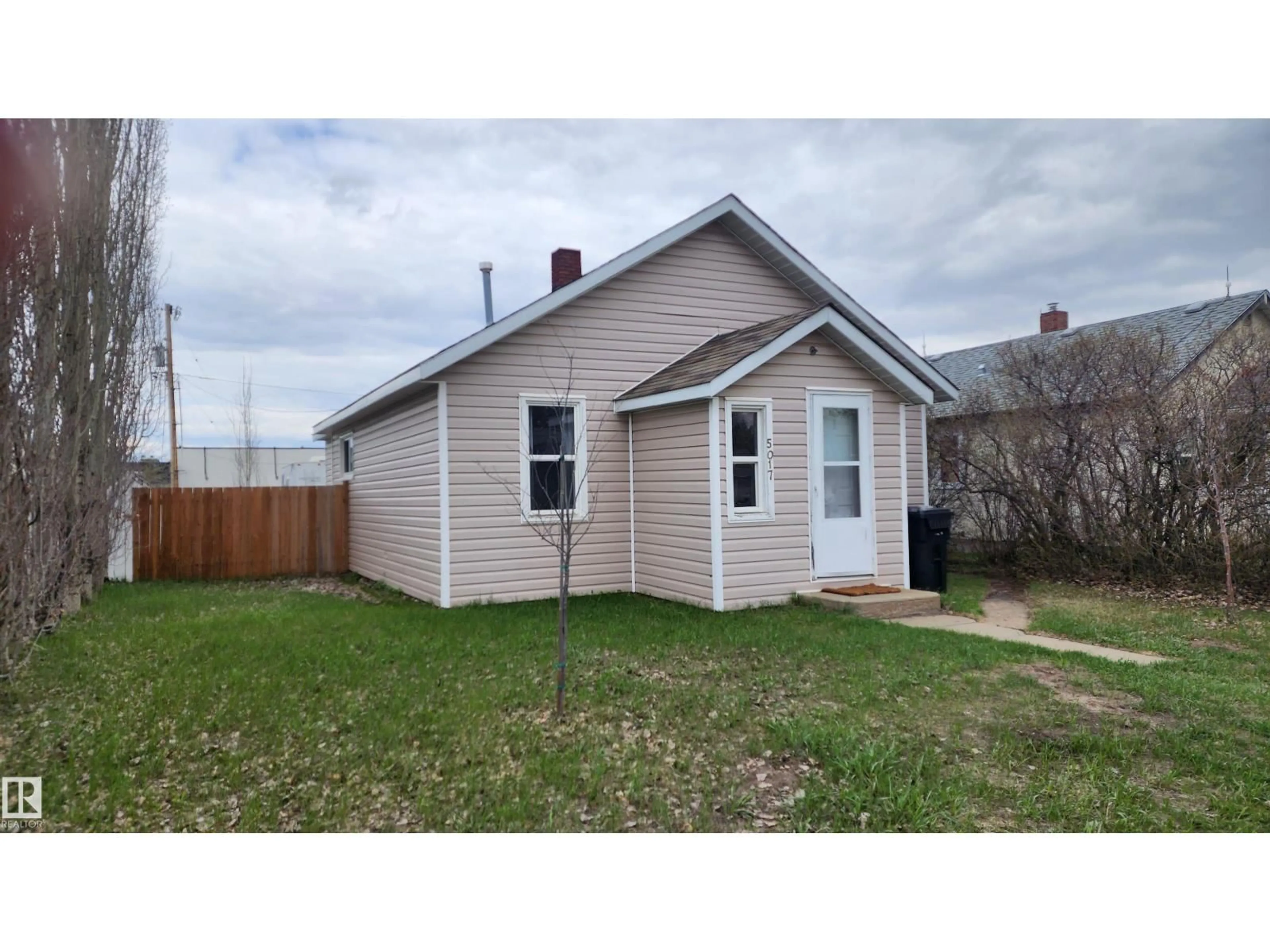 Unknown for 5017 51 ST, Elk Point Alberta T0A1A0