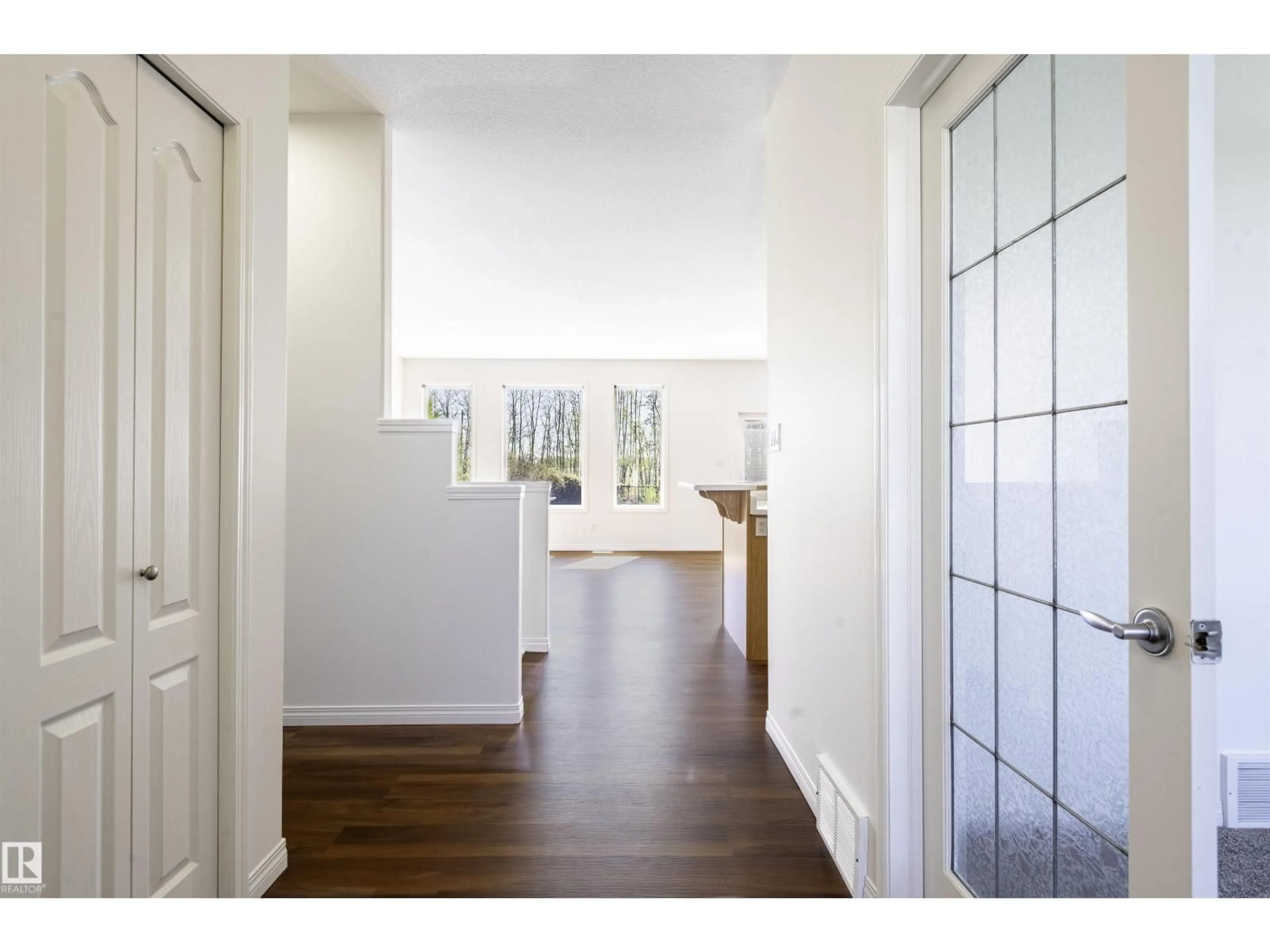 Indoor entryway for 22 STONY CREEK, Stony Plain Alberta T7Z2Z8