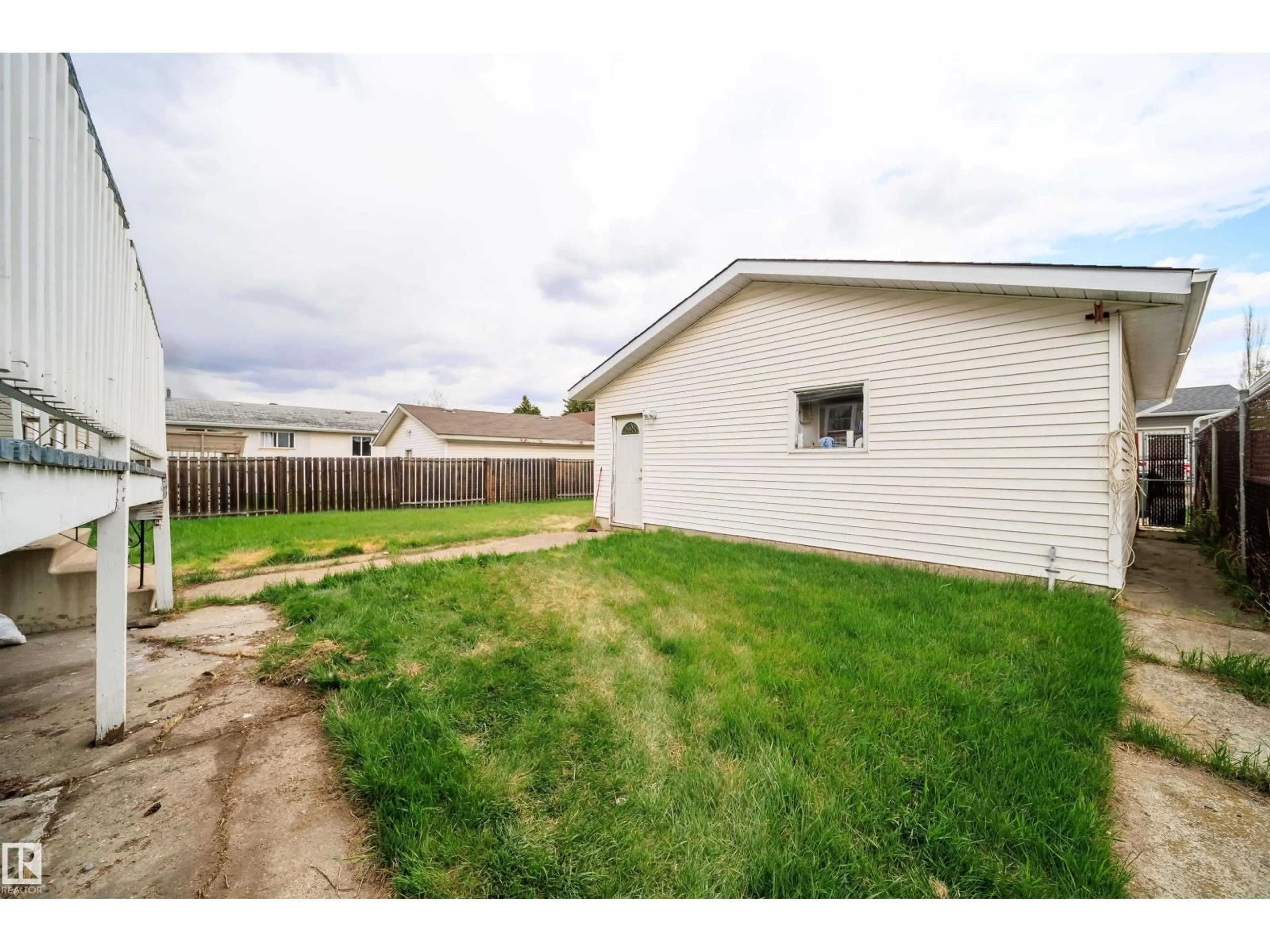 Unknown for 1771 37 ST, Edmonton Alberta T6L3G7