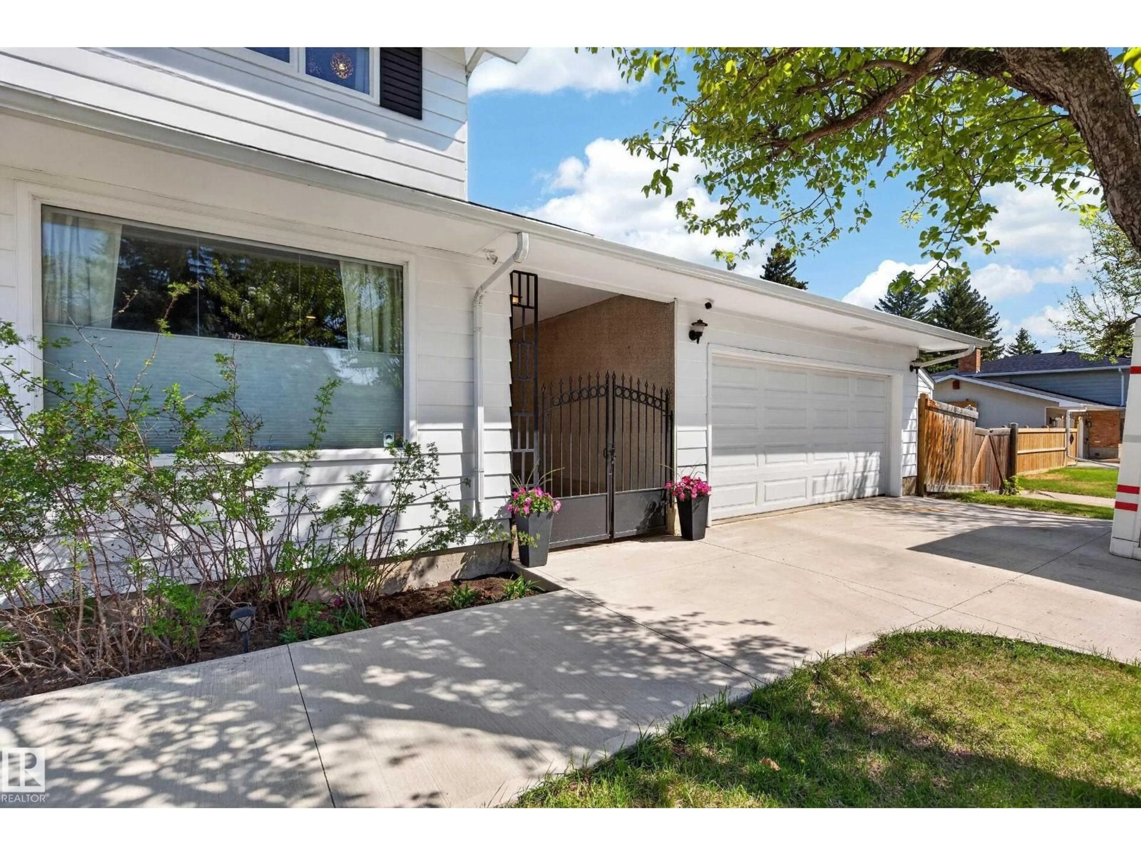 Unknown for 14108 47 AV, Edmonton Alberta T6H0B7