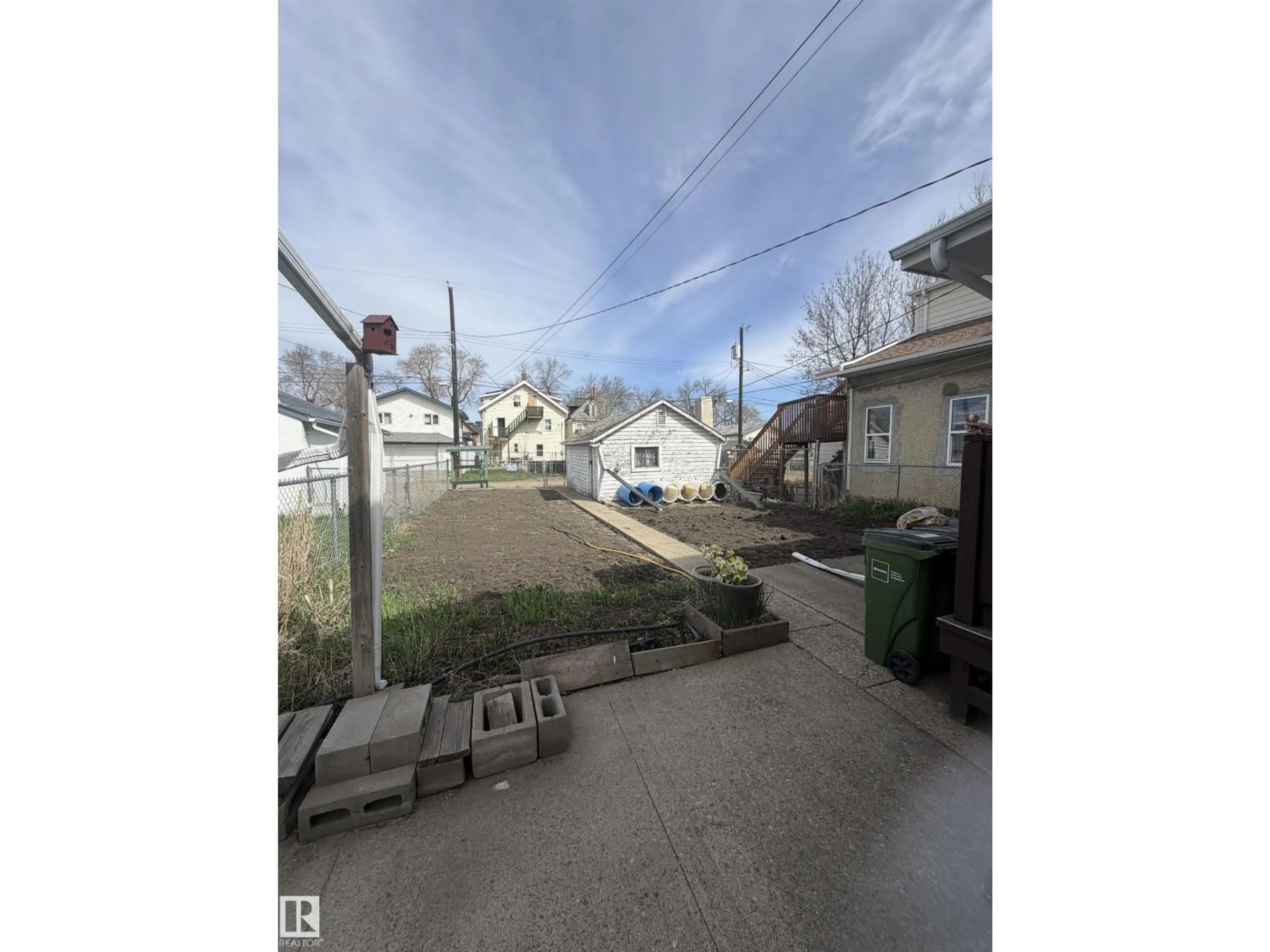 Unknown for 9630 106 AV, Edmonton Alberta T5H0N4