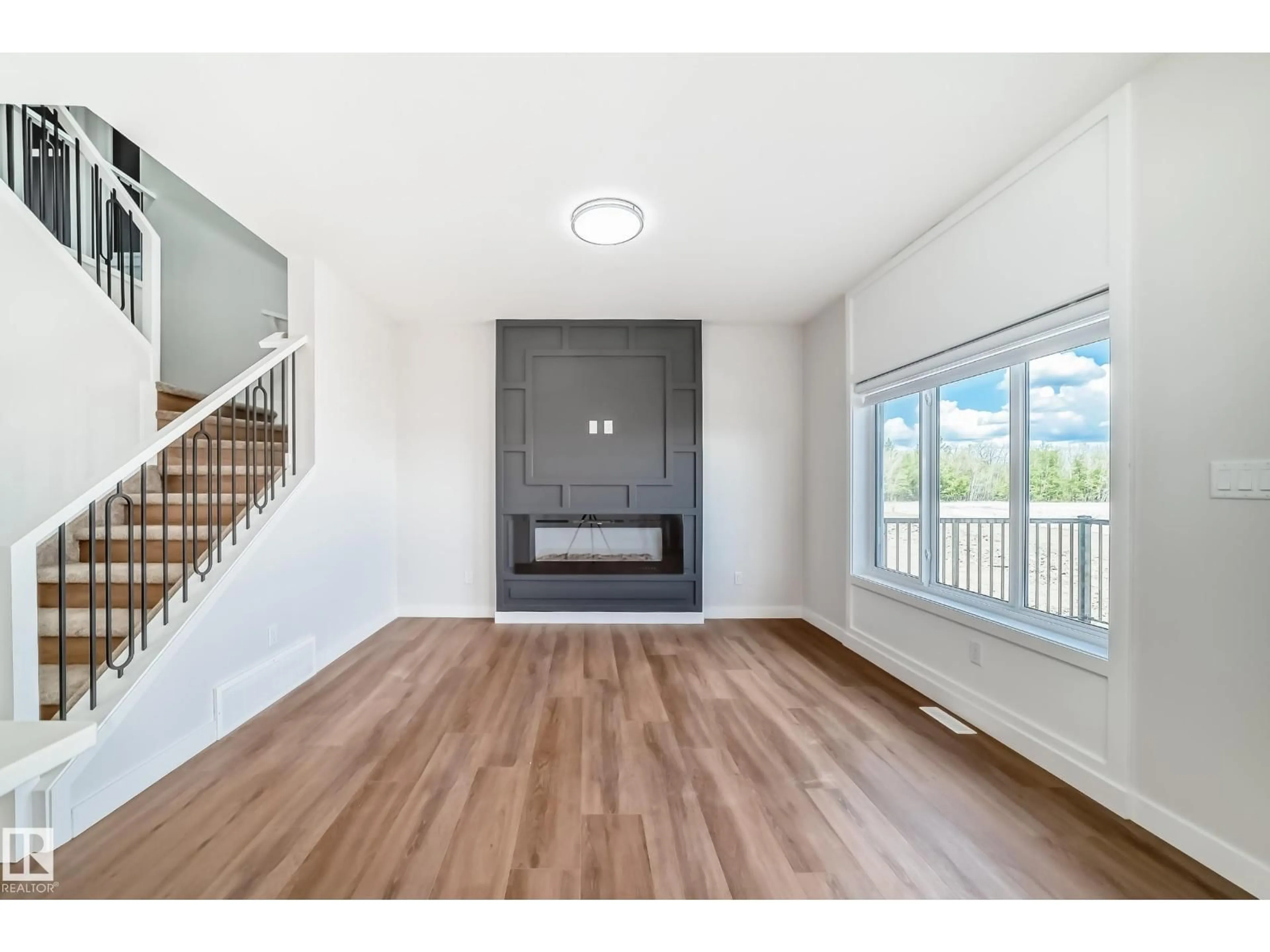 A pic of a room for 93 PATRIOT WY, Spruce Grove Alberta T7X4E8