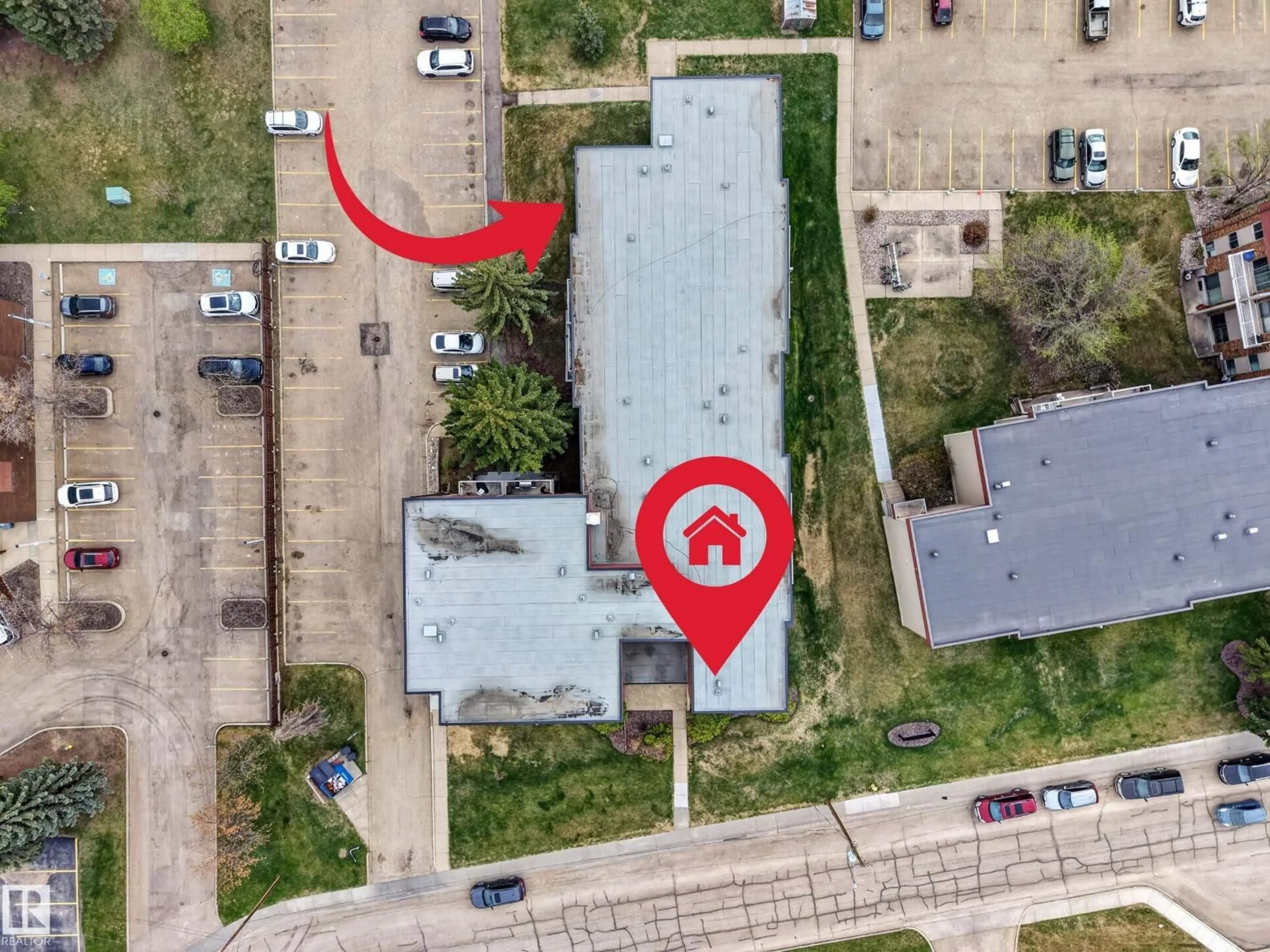 A pic from outside/outdoor area/front of a property/back of a property/a pic from drone, street for 209 - 4503 51 ST, Leduc Alberta T9E5C1