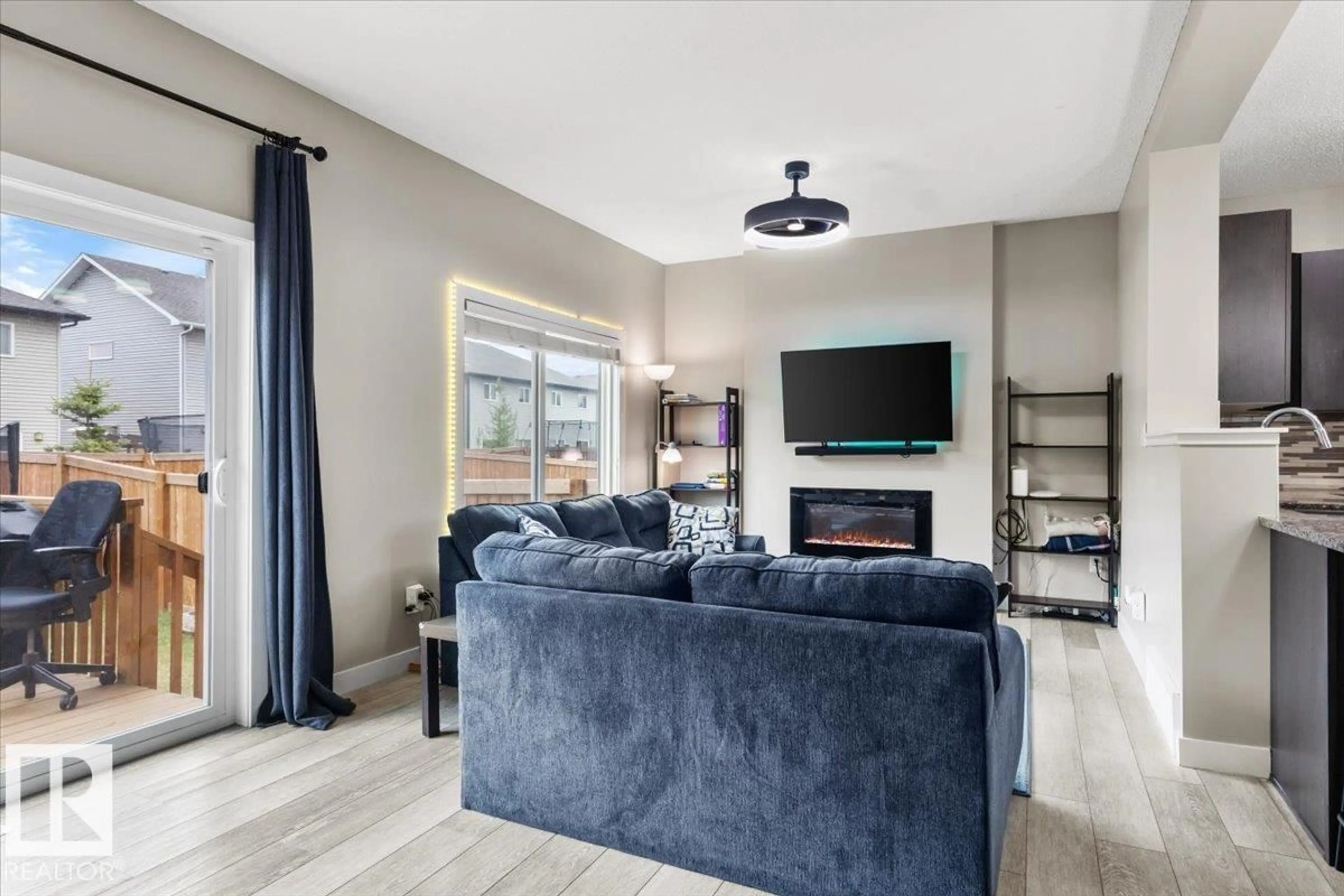 Living room with furniture, unknown for 236 39 AV NW, Edmonton Alberta T6T2K3