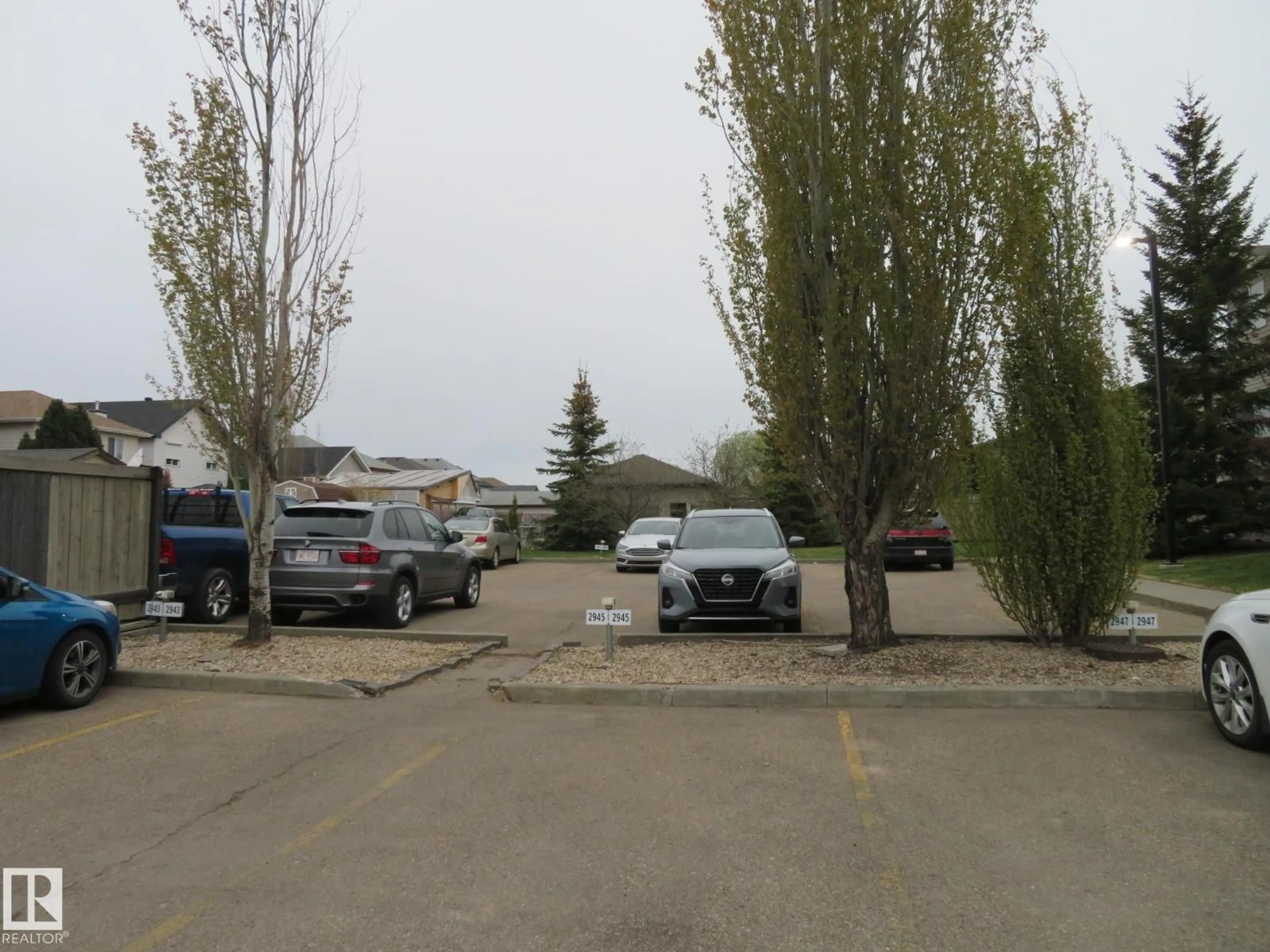 Parking for 2945 26 ST, Edmonton Alberta T6T2A1