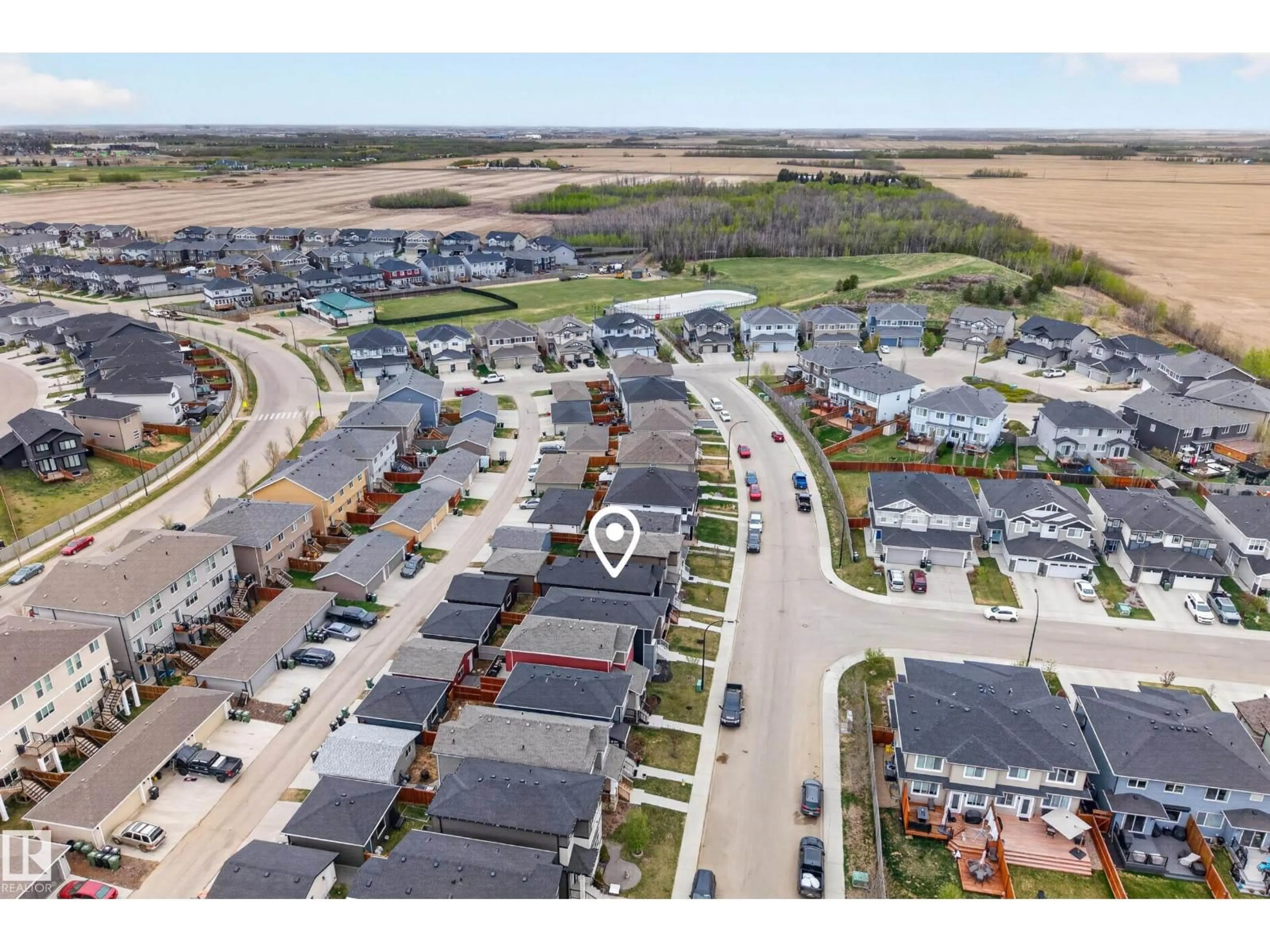 A pic from outside/outdoor area/front of a property/back of a property/a pic from drone, street for 276 ROLSTON WD, Leduc Alberta T9E1L1