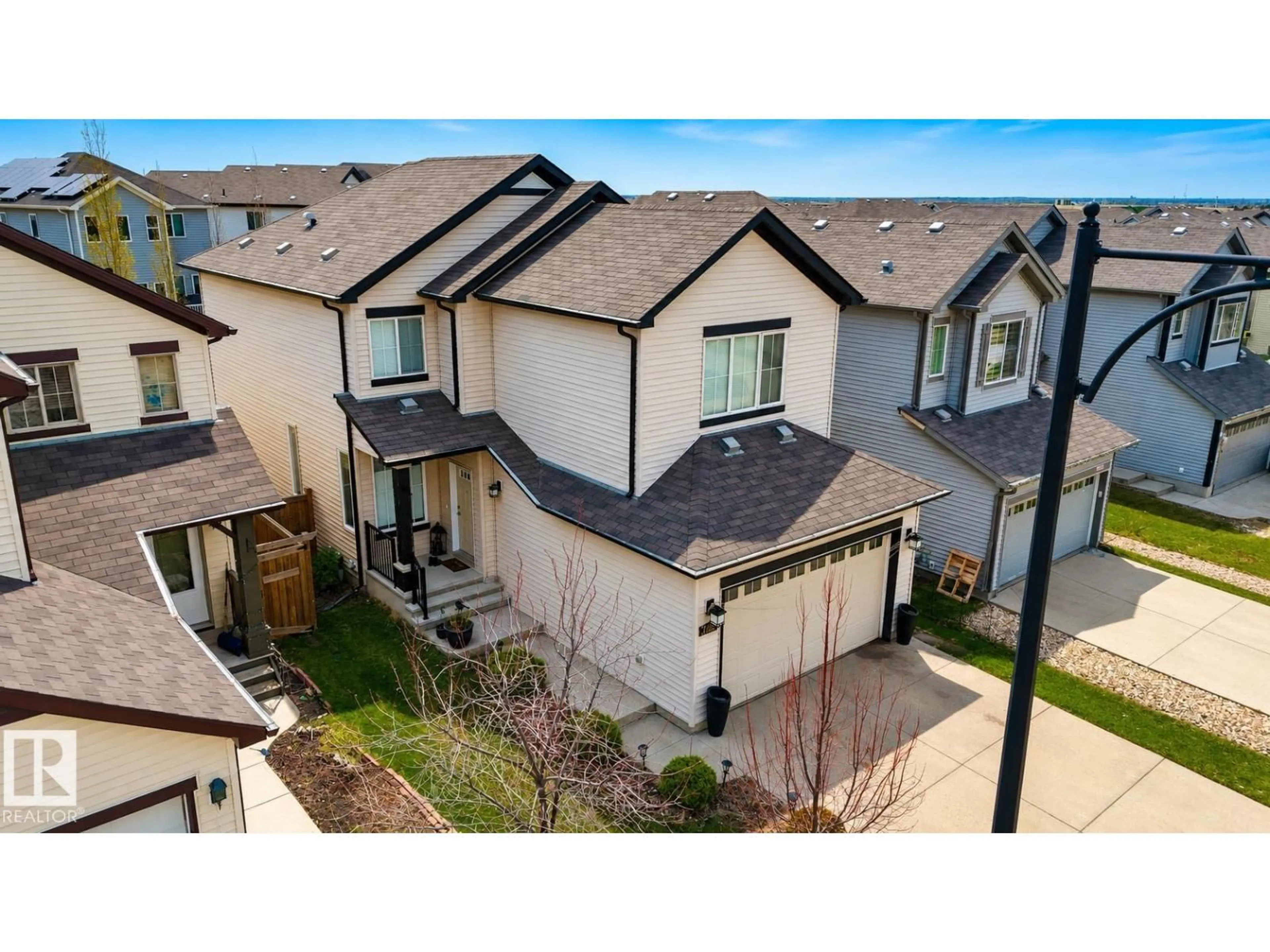 A pic from outside/outdoor area/front of a property/back of a property/a pic from drone, street for 1728 53 ST, Edmonton Alberta T6X1R6