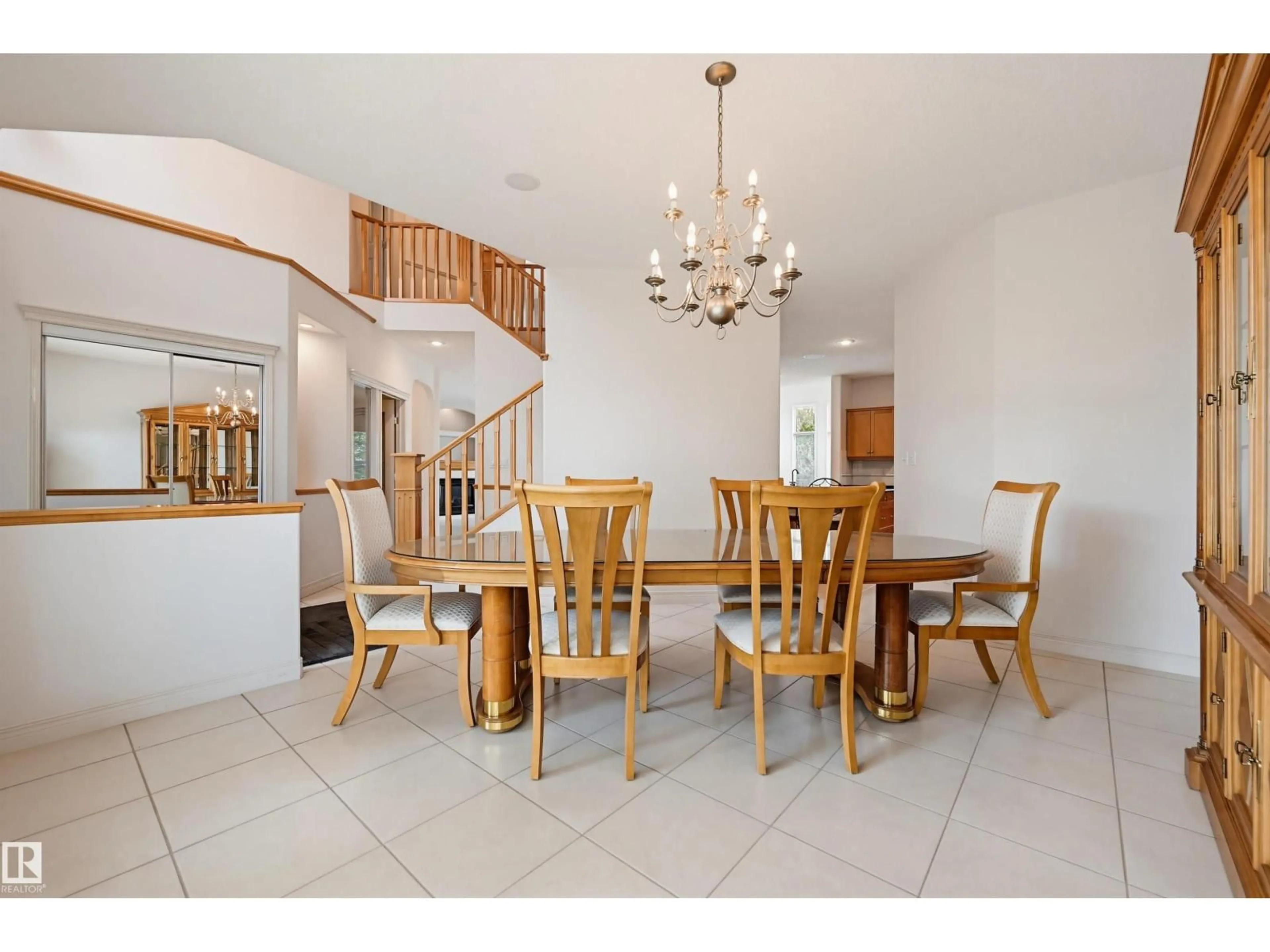 Dining room, unknown for 652 HENDERSON ST, Edmonton Alberta T6R2R8