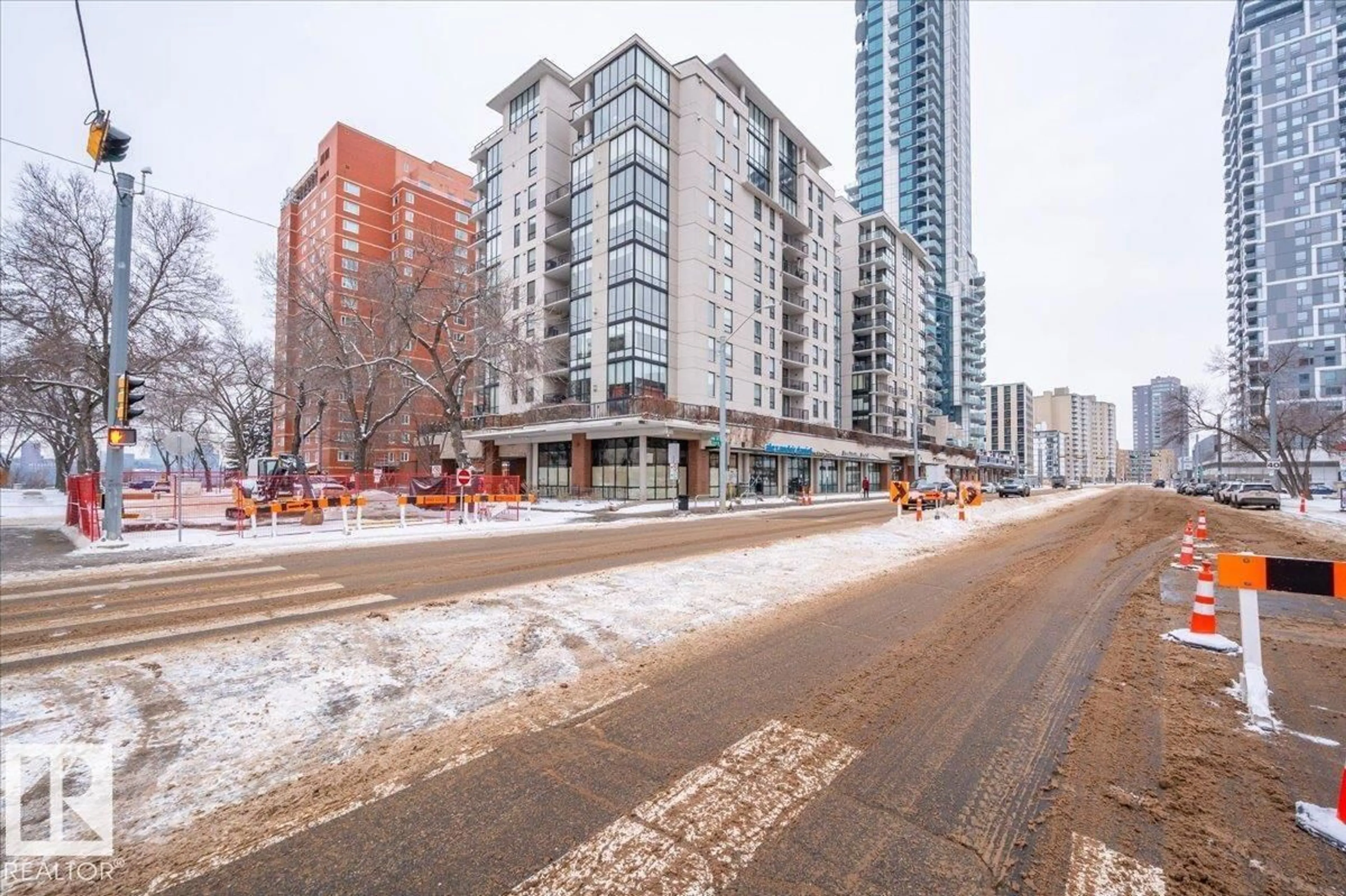 Patio, street for 503 - 10028 119 ST, Edmonton Alberta T5K1Y8