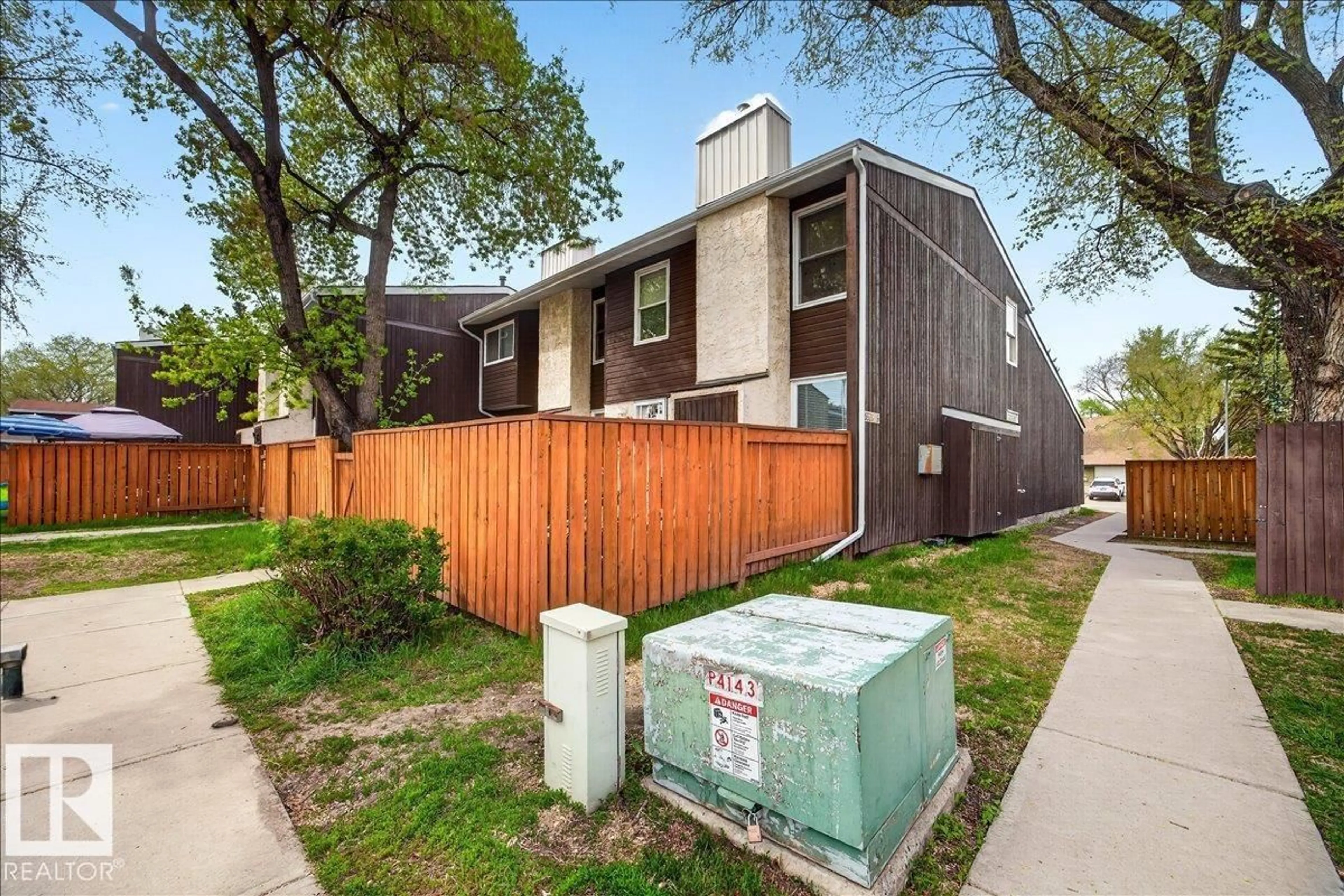 Unknown for 6528 184 ST, Edmonton Alberta T5T2P1