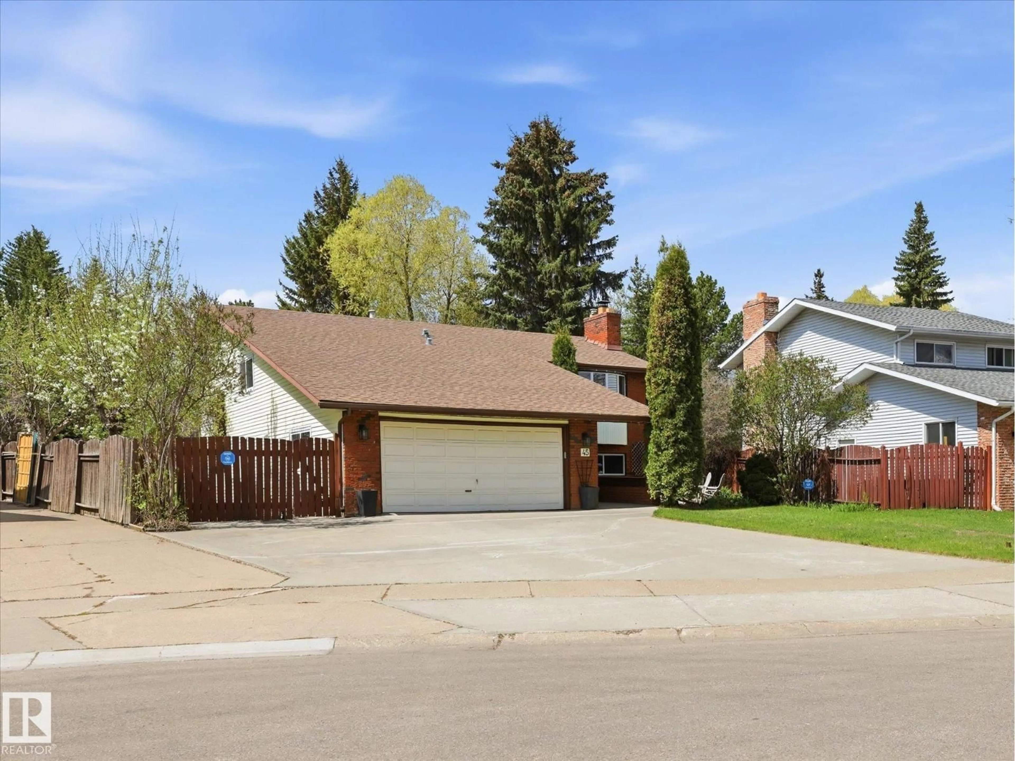 Unknown for 45 LORNE CR, St. Albert Alberta T8N3R5