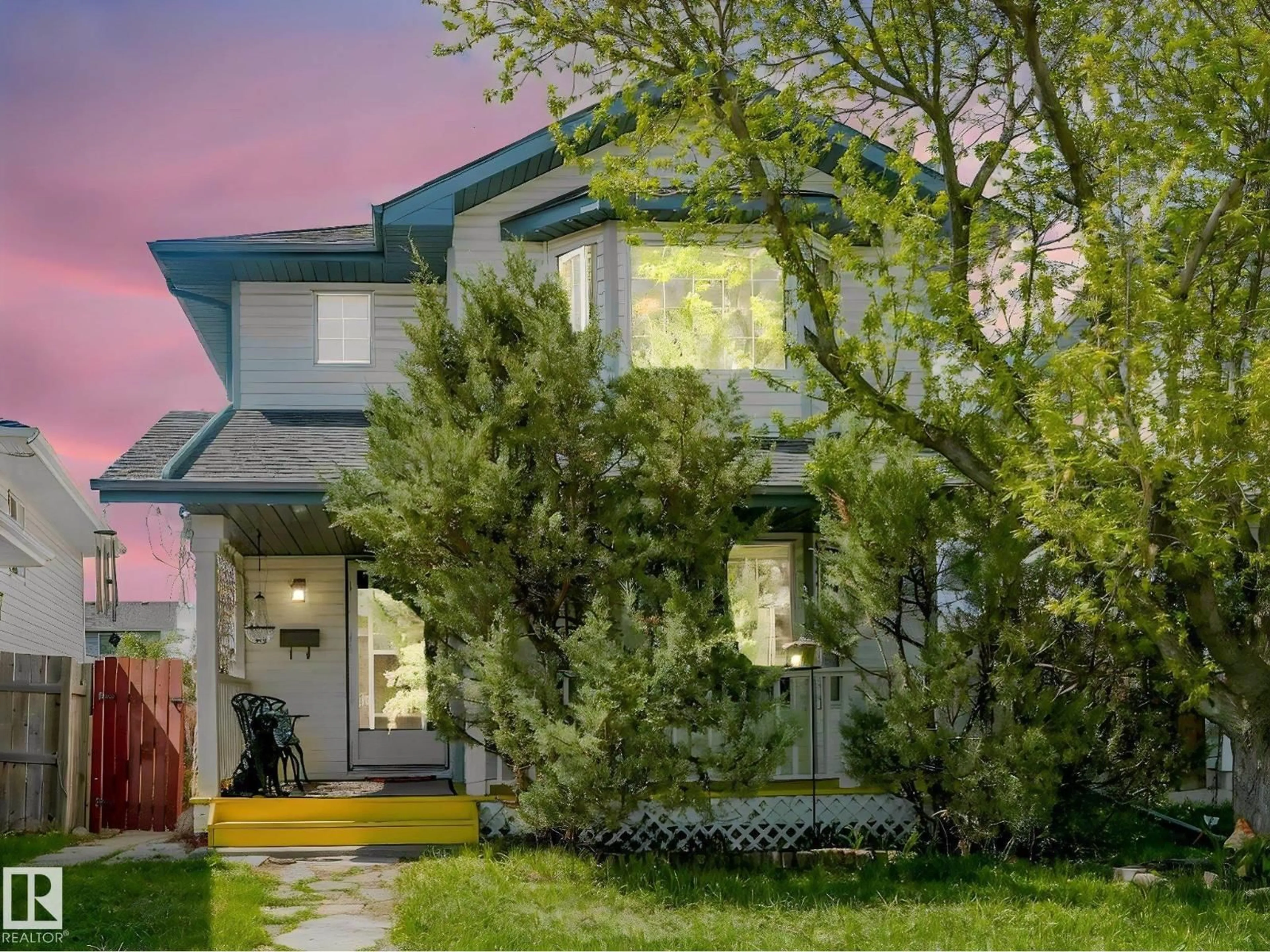 Home with vinyl exterior material, street for NW - 16228 55A ST, Edmonton Alberta T5Y2S8