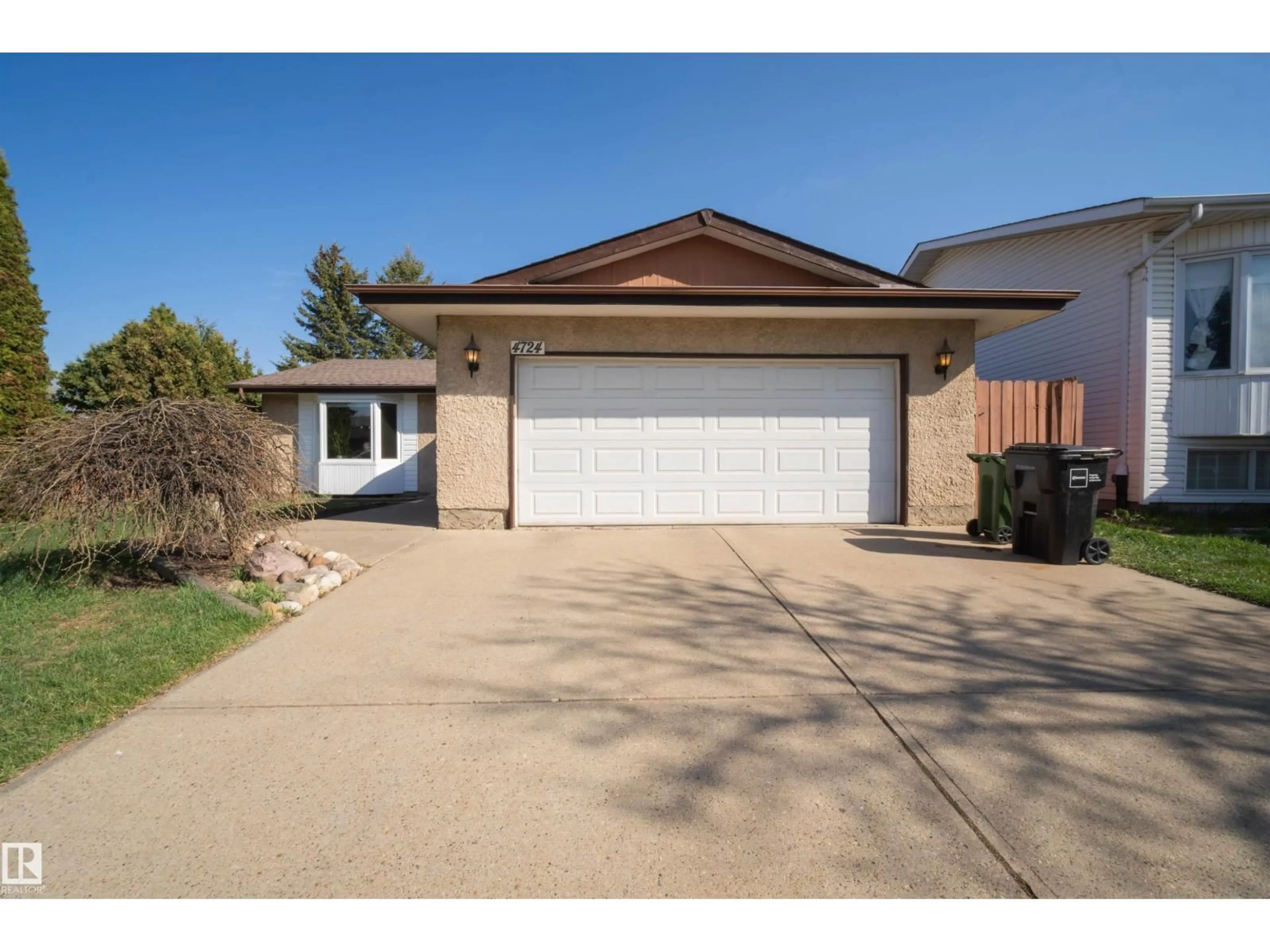 Unknown for 4724 38B AV NW, Edmonton Alberta T6L5B9