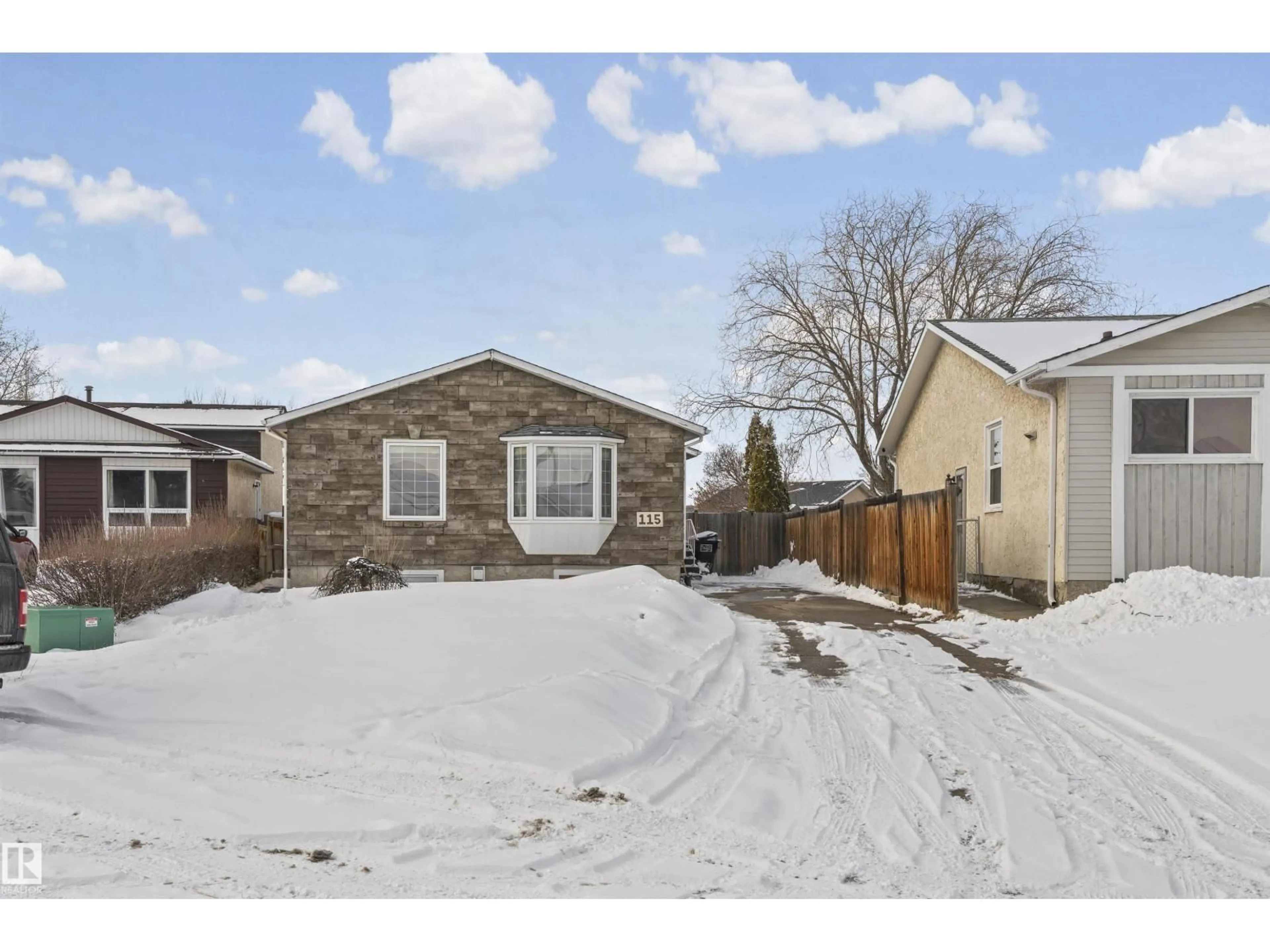 Unknown for 115 WARWICK RD, Edmonton Alberta T5X4P7