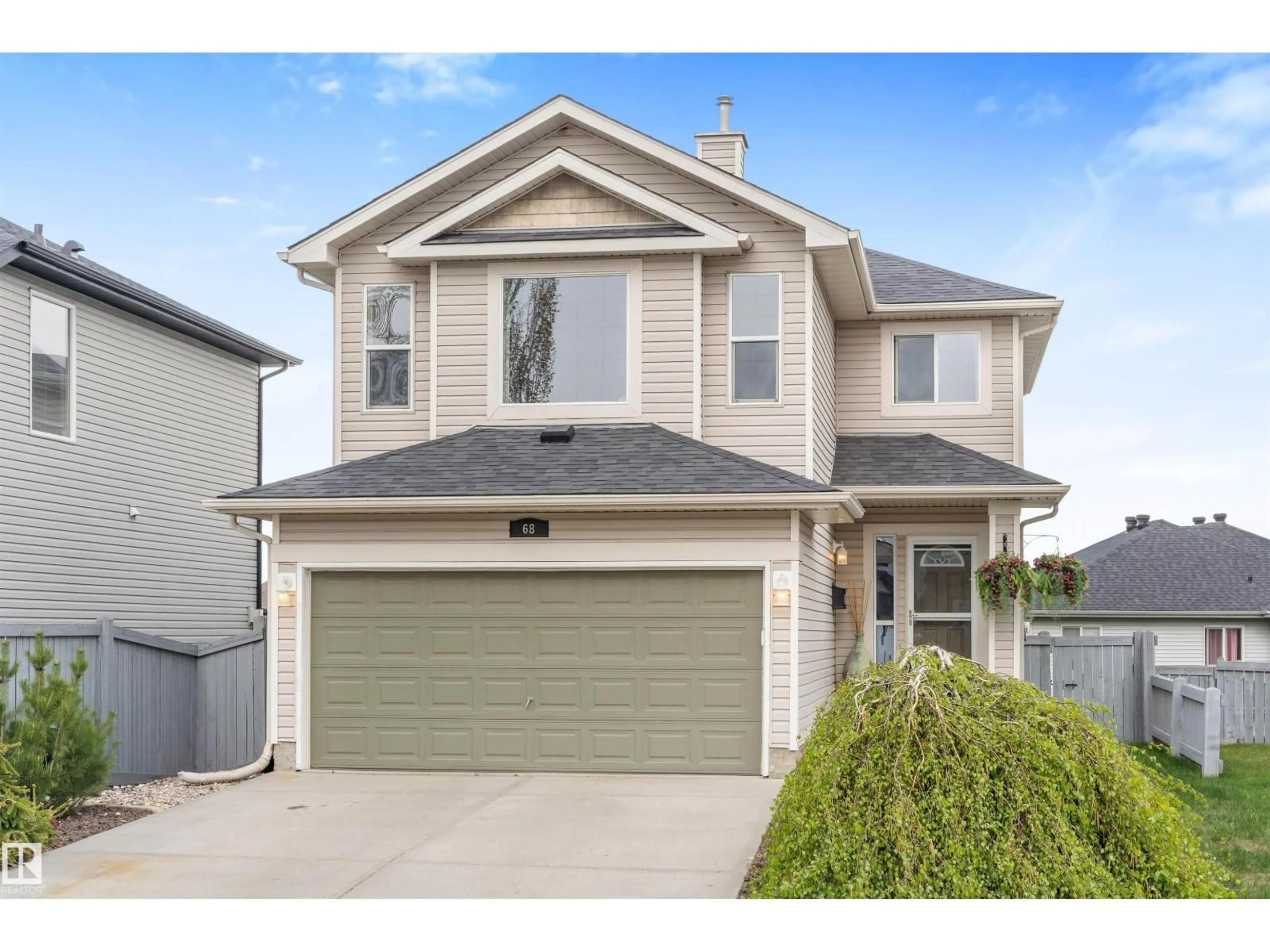 Home with vinyl exterior material, street for 68 GREYSTONE CR, Spruce Grove Alberta T7X0A7