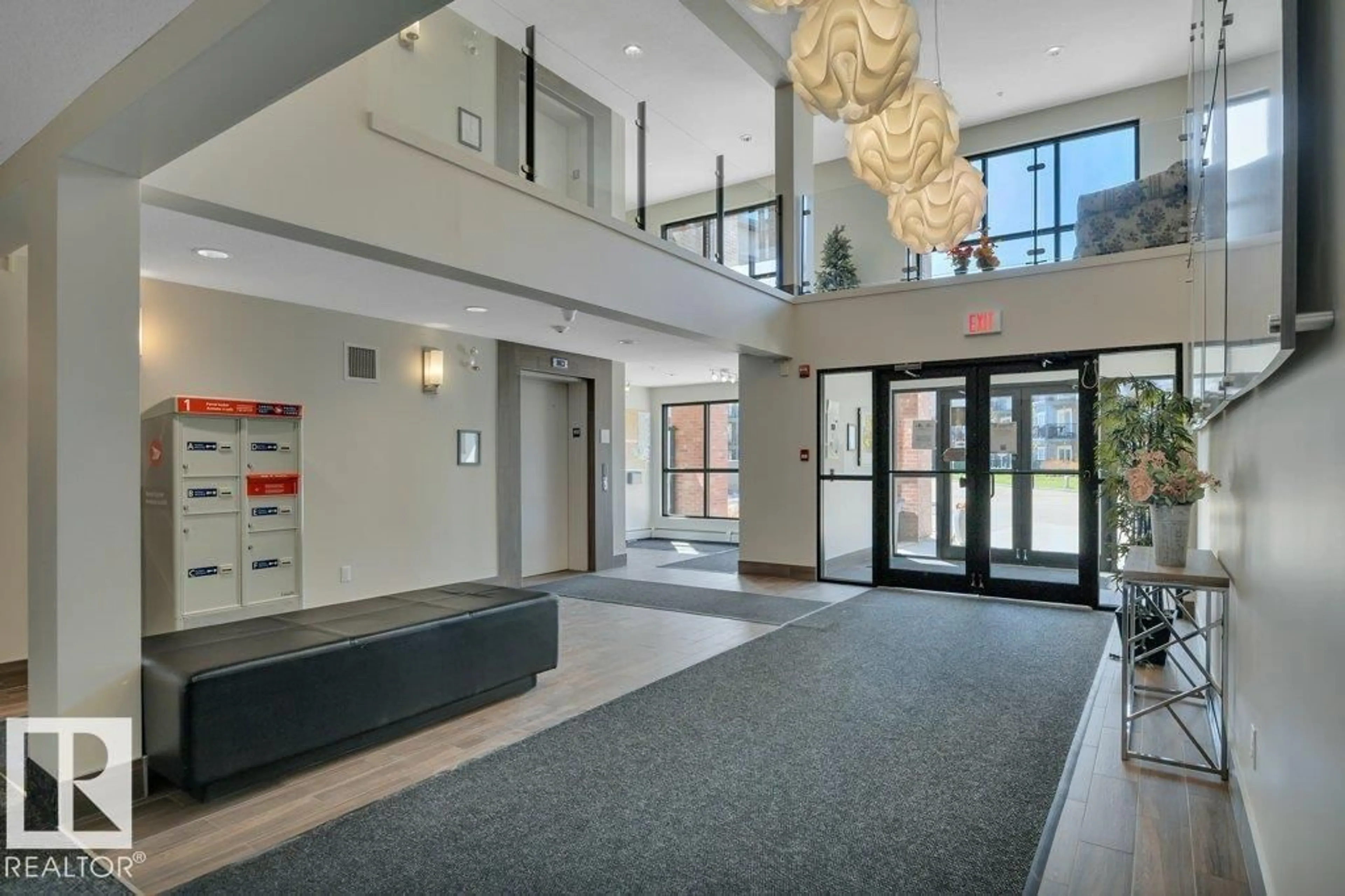 Indoor foyer for #206 - 5510 SCHONSEE DR, Edmonton Alberta T5Z0N9