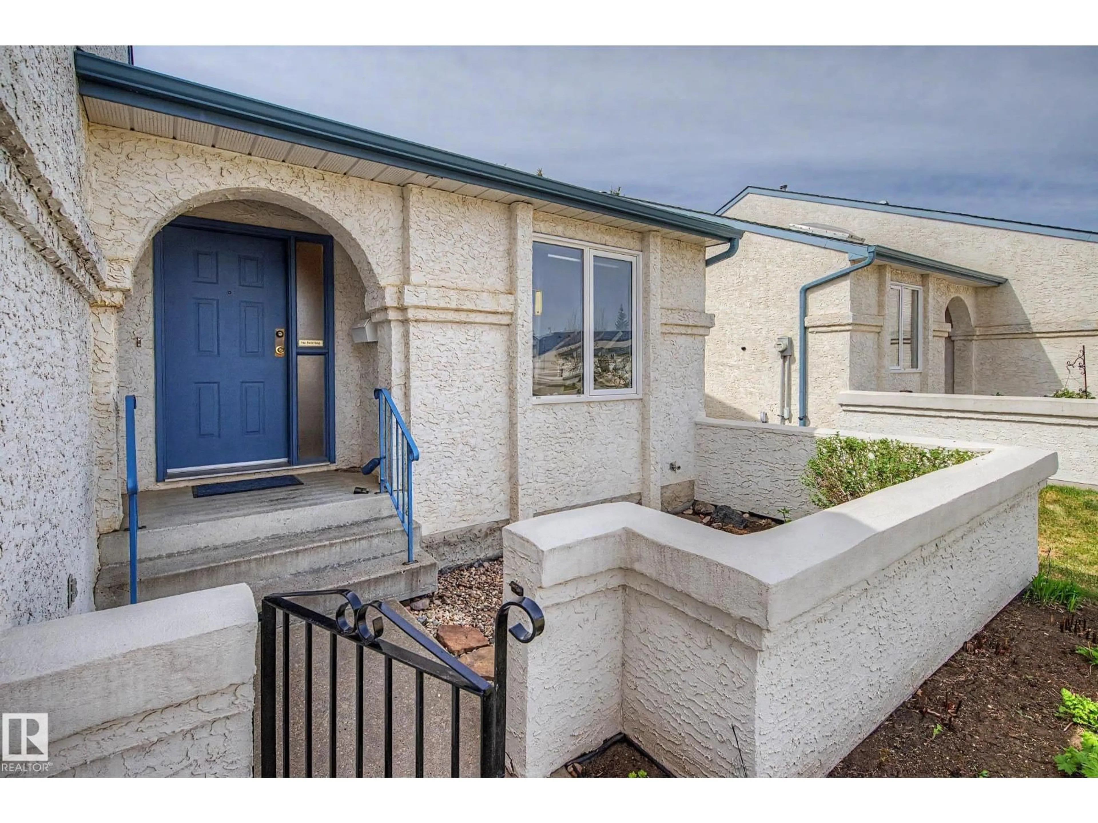 Unknown for 12 9718 176 ST NW, Edmonton Alberta T6L1W3