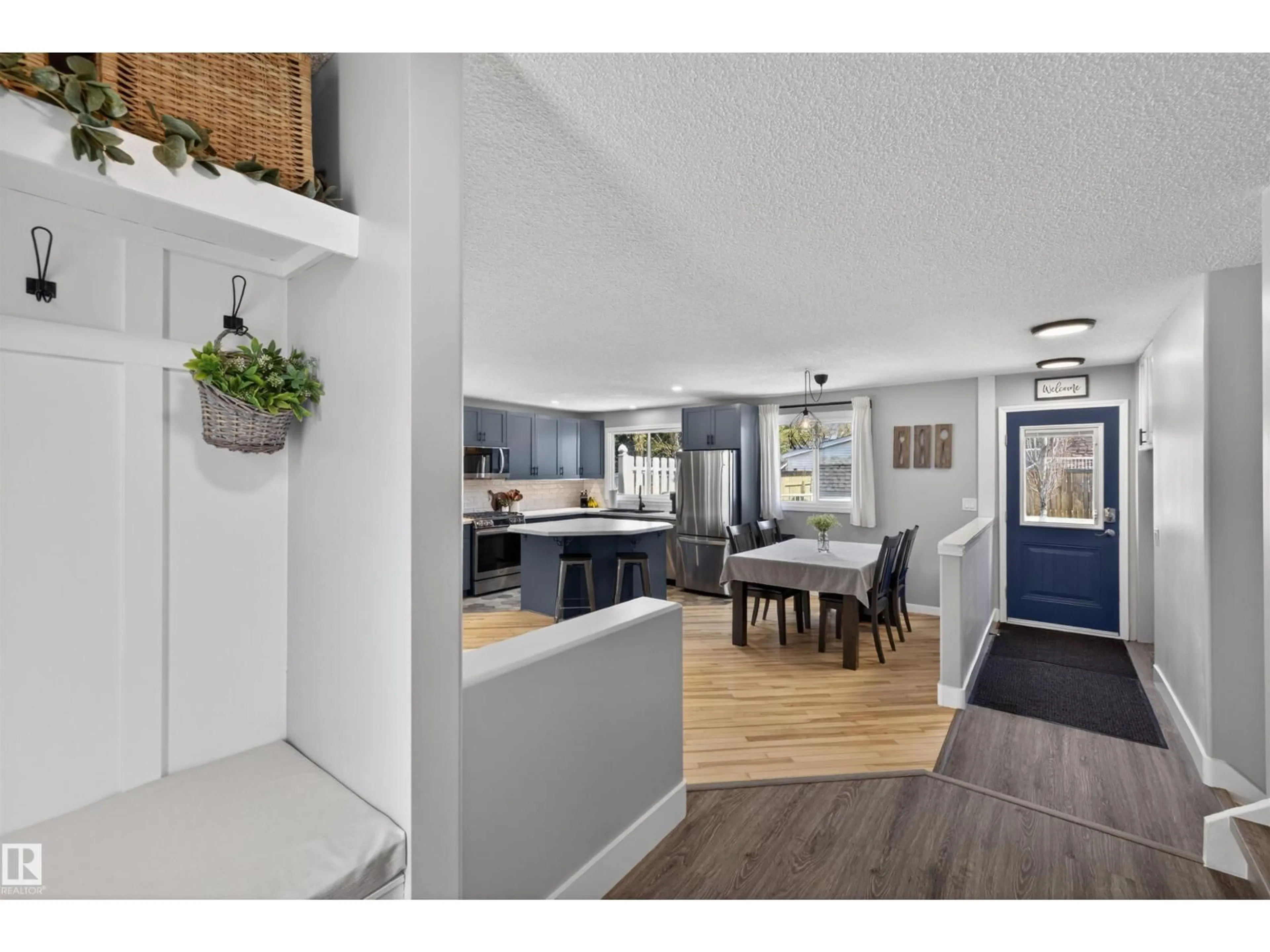 Open concept kitchen, wood/laminate floor for 5 ARLINGTON DR, St. Albert Alberta T8N2V4